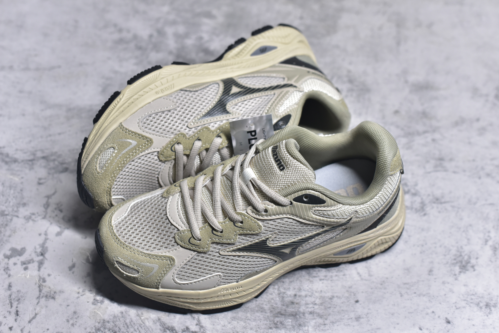 图片[7]-#公司级别 美津浓 Mizuno 舒适时尚减震防滑透气轻便包裏性 低帮 休闲跑步鞋 男女同款 尺码：36/45-选品中心