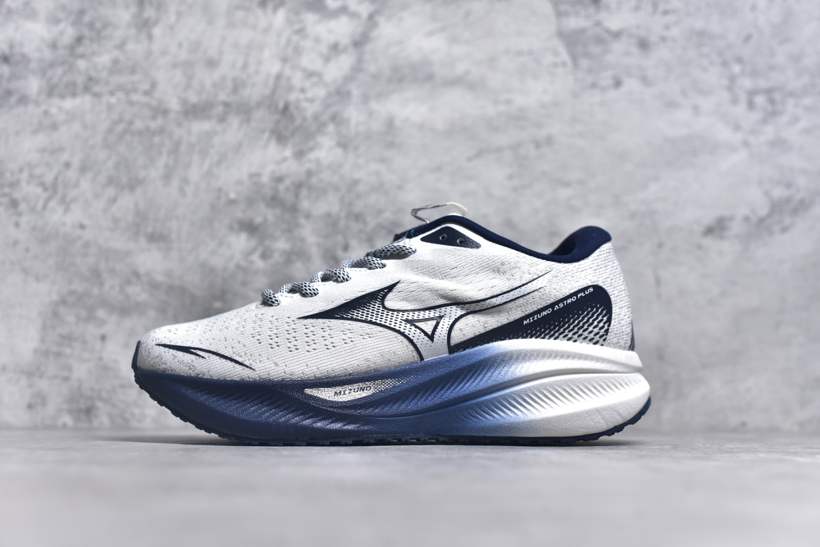 #公司级别 美津浓 Mizuno 舒过时尚减震防滑透气轻便包裏性 低帮 休闲跑步鞋 男女同款 尺码：36/45-选品中心