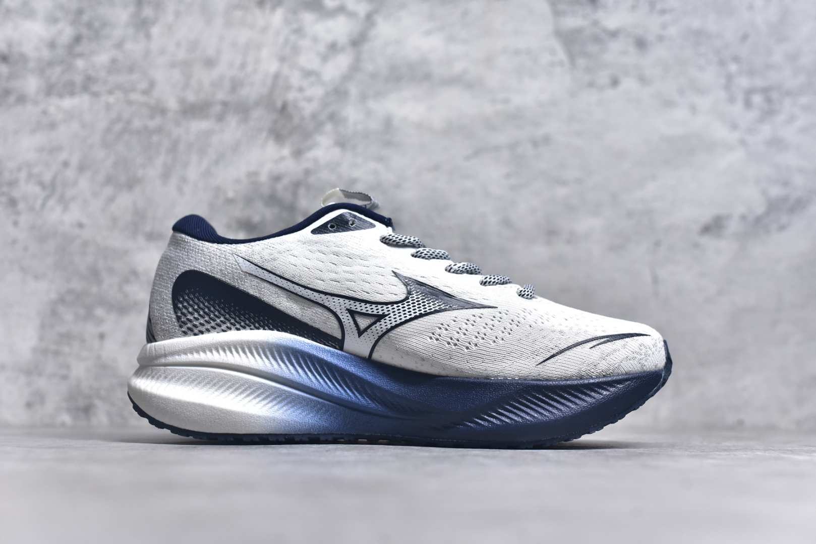 图片[3]-#公司级别 美津浓 Mizuno 舒过时尚减震防滑透气轻便包裏性 低帮 休闲跑步鞋 男女同款 尺码：36/45-选品中心