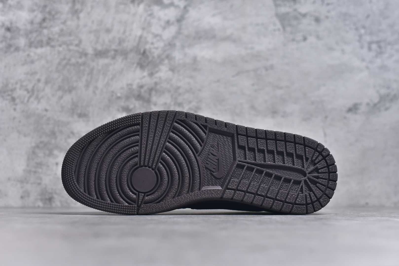图片[6]-#Travis Scott x Fragment x Air Jordan 1 Low TS联名倒钩9.0低帮 黑棕摩卡 大厂血统 纯原配置 原厂采购皮料冲裁 超高整洁度 原纸板、原楦数据开发 上脚原汁原味的公司货既视感 原底独立模具 中底四线拉帮完美走线 原模大底咬花货号：DM7866-202 尺码：36-47-选品中心