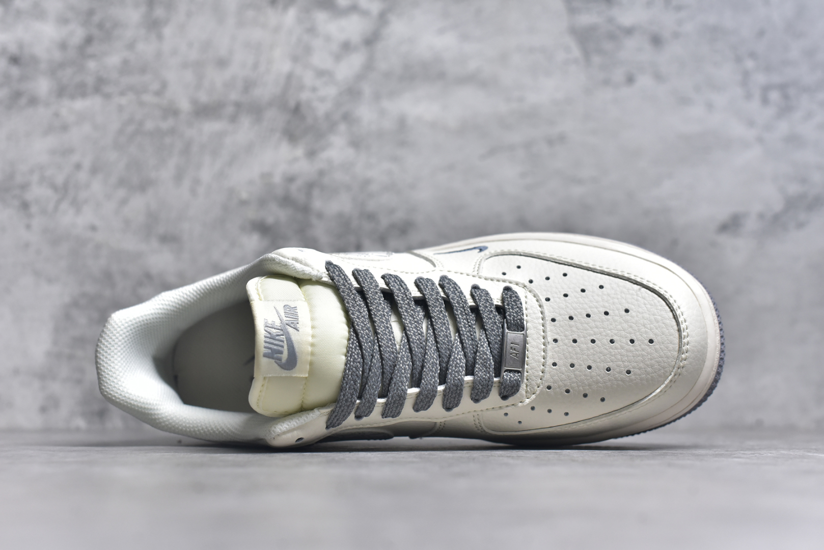 图片[4]-#Nike Air Force 1\’07 Low 耐克联名 米灰多小勾 空军一号低帮休闲板鞋 HH7518-048 #原楦头原纸板 原装鞋盒 定制五金配件 内置全掌气垫 原厂鞋底尺码：36 36.5 37.5 38 38.5 39 40 40.5 41 42 42.5 43 44 44.5 45-选品中心