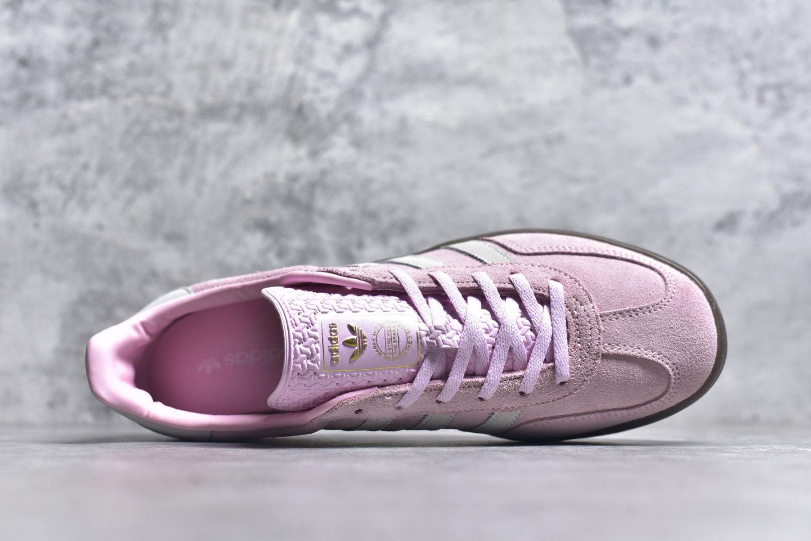 图片[4]-#adidas Originals Gazelle INdoor 三叶草休闲防滑耐磨低帮板鞋 鞋头出色设计 塑就出众贴合感 稳固的后跟贴合足部曲线设计 软弹舒适 不易磨脚 橡胶鞋底配合防滑纹路设计 平稳抓地 货号： JI2716 尺码： 35.5 36 36.5 37.5 38 38.5 39 40 40.5 41 42 42.5 43 44 45-选品中心