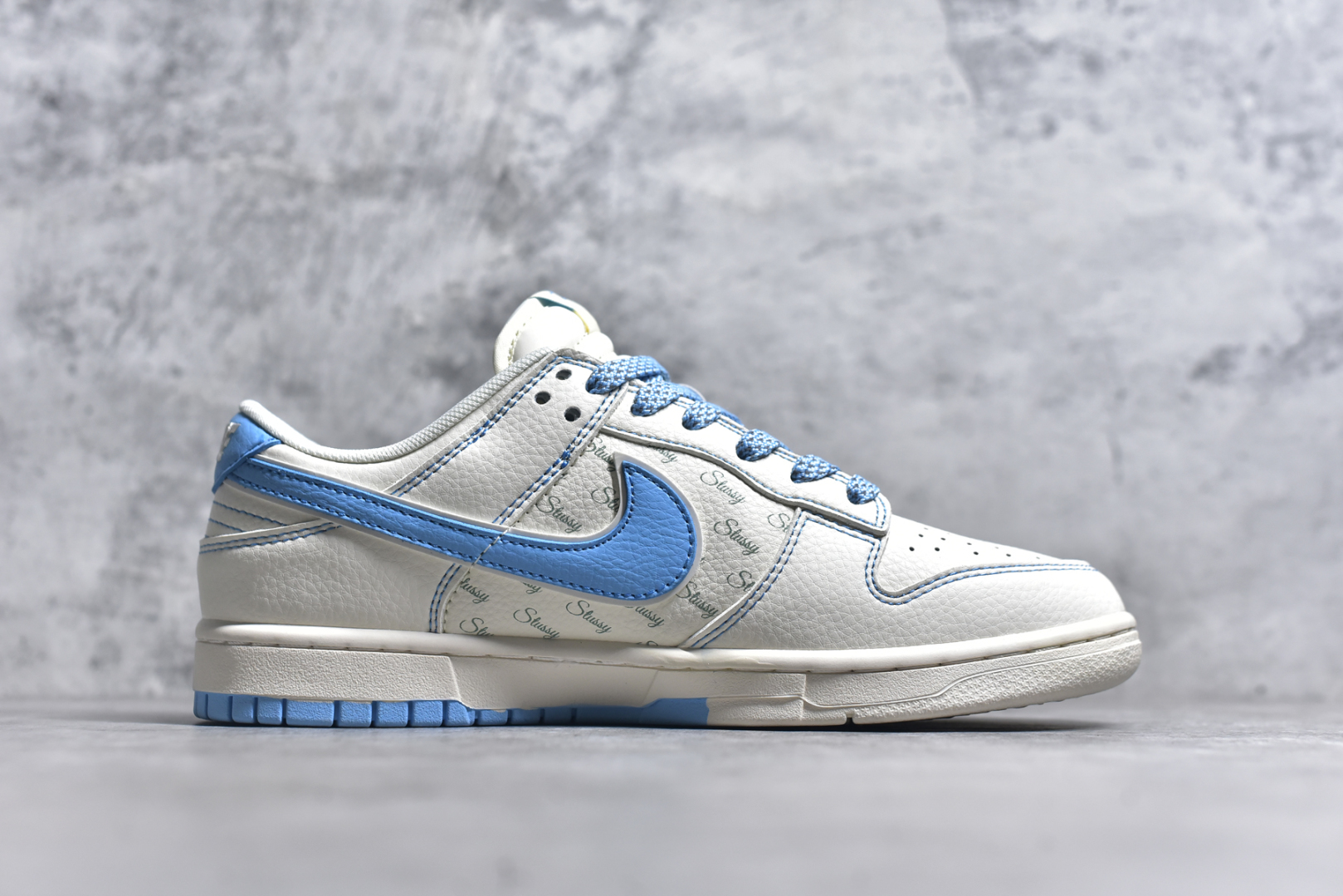 图片[3]-#Nike SB Dunk Low 斯图西联名 双拼蓝线 周年高端定制 低帮休闲板鞋 XS6089-534 #定制鞋盒 大厂纯原品质出货 超高清洁度 皮料切割干净无任何毛边 细节完美 尺码：36 36.5 37.5 38 38.5 39 40 40.5 41 42 42.5 43 44 44.5 45 9.E5-选品中心