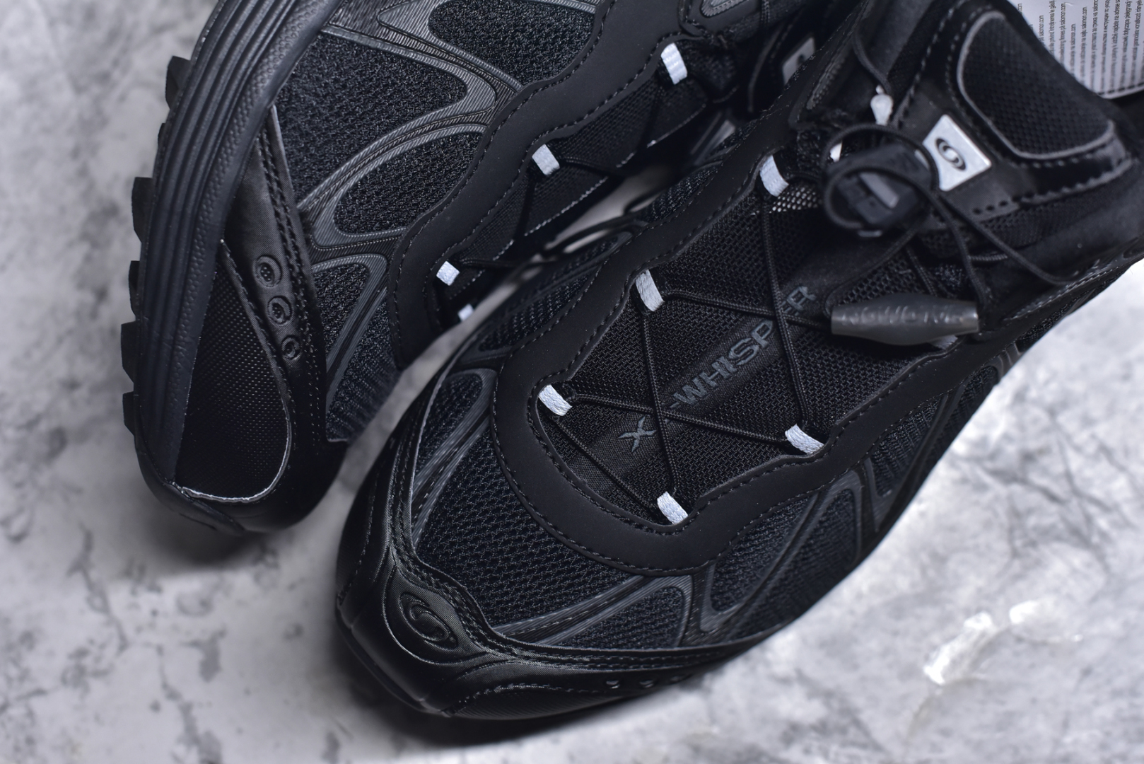 图片[8]-#SALOMON萨洛蒙 XT-WHISPER 时尚 舒适減震防滑耐磨 低帮跑步鞋 鞋面采用SENSIFIT贴合技术 全方位贴合包裹脚型 鞋跟部鞋底牵引设计 提供强大的抓地性能 更适应野外崎岖不平的道路 其3D ADVANCED CHASSIS底盘 材料轻量大化 钉齿设计更具稳定性、防护性 鞋底易磨损区运用CONTAGRIP高耐磨材料 应对城市硬质路面长距离跑考验 货号：477620-25 尺码：36-46.5-选品中心