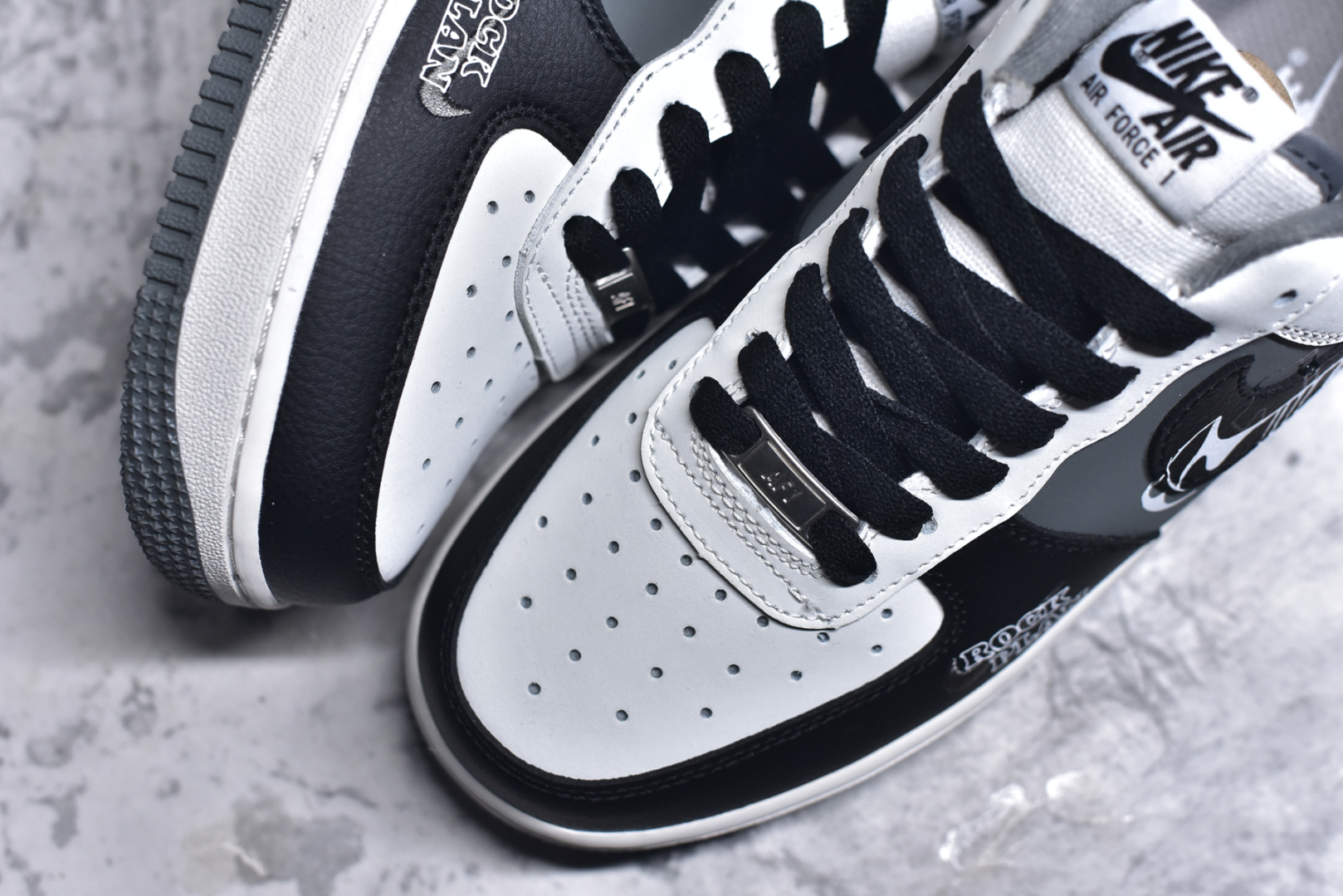 图片[8]-#Nike Air Force 1\’07 Low \”50 Cents\” 定制款 空军一号低帮休闲板鞋 DB3301-660 #50美分是美国著名说唱歌手，原名柯蒂斯·詹姆斯·杰克逊三世，1975年出生于纽约皇后区。他的童年充满艰辛，母亲因贩毒被枪杀，他自己也曾涉足毒品交易，多次入狱。但他凭借对说唱的热爱和天赋，在2003年发行首张专辑《Get Rich or Die Tryin\’》，其中单曲《In da Club》连续九周位居Billboard Hot 100榜首 尺码：36 36.5 37.5 38 38.5 39 40 40.5 41 42 42.5 43 44 44.5 45 9.D4-选品中心