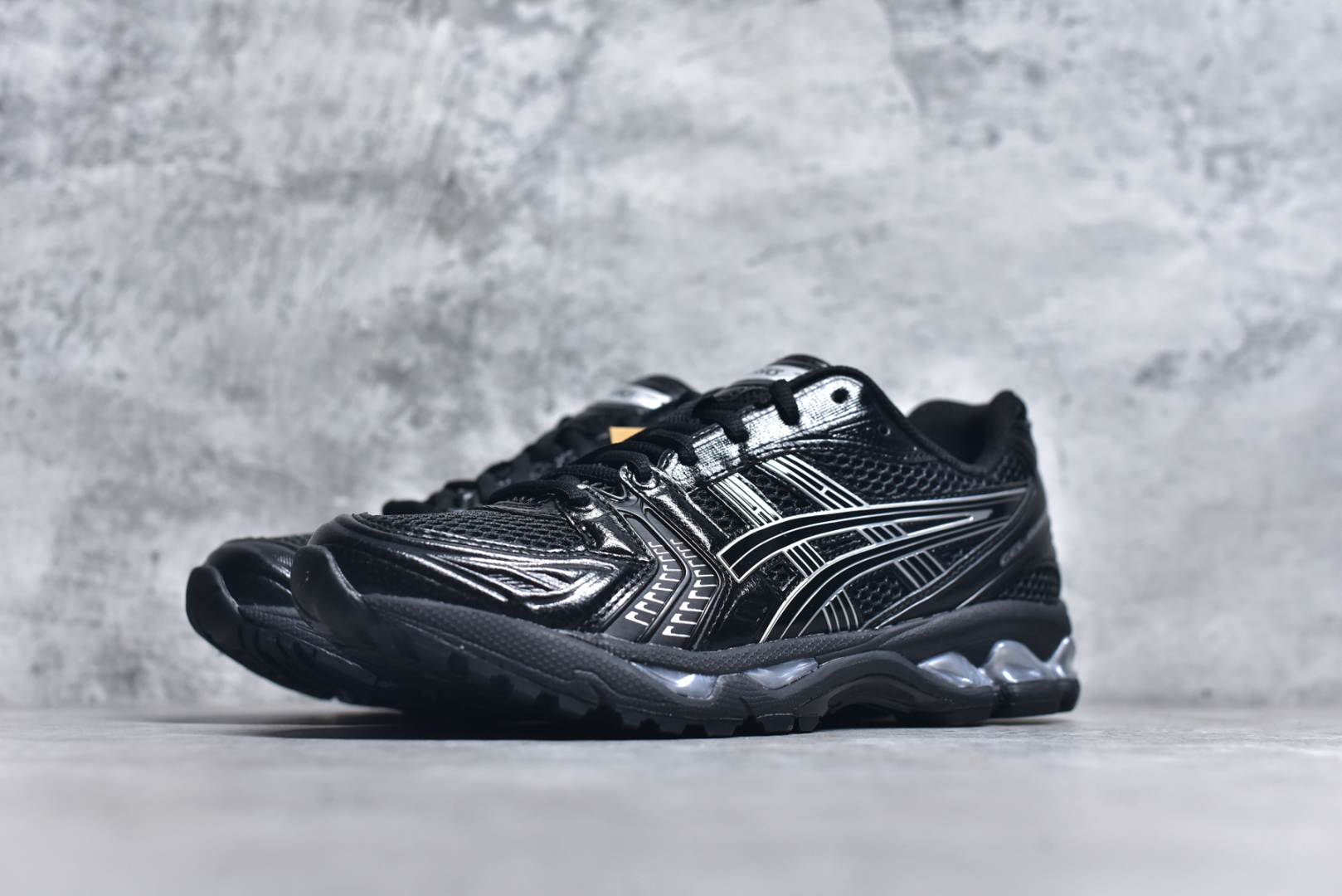 图片[2]-#Asics Gel-Kayano K14 亚瑟士系列复古舒适织物合成革减震防滑耐磨低帮休闲跑步鞋 市场顶级版本 原装纸板楦头开发 独家私模五层组合大底 原厂定制缓震硅胶加持 原盒原配 官方四联吊牌 一比一同步原鞋工艺和用料 鞋面原厂“三明治”多层网布 区别其他同价版本 鞋垫采用原厂OrthoLite欧索莱材质 非普通海玻璃鞋垫 后跟一样采用了GEL缓震胶 整体系列设计非常的科技感 锻炼跑步的同时让你一样时尚百搭 尺码：36 37 37.5 38 39 39.5 40 40.5 41.5 42 42.5 43.5 44 44.5 45 46-选品中心
