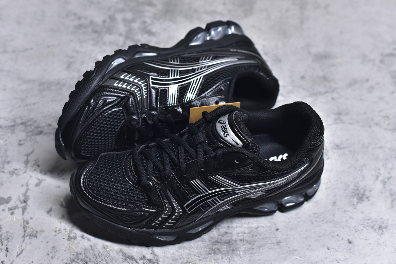 图片[7]-#Asics Gel-Kayano K14 亚瑟士系列复古舒适织物合成革减震防滑耐磨低帮休闲跑步鞋 市场顶级版本 原装纸板楦头开发 独家私模五层组合大底 原厂定制缓震硅胶加持 原盒原配 官方四联吊牌 一比一同步原鞋工艺和用料 鞋面原厂“三明治”多层网布 区别其他同价版本 鞋垫采用原厂OrthoLite欧索莱材质 非普通海玻璃鞋垫 后跟一样采用了GEL缓震胶 整体系列设计非常的科技感 锻炼跑步的同时让你一样时尚百搭 尺码：36 37 37.5 38 39 39.5 40 40.5 41.5 42 42.5 43.5 44 44.5 45 46-选品中心
