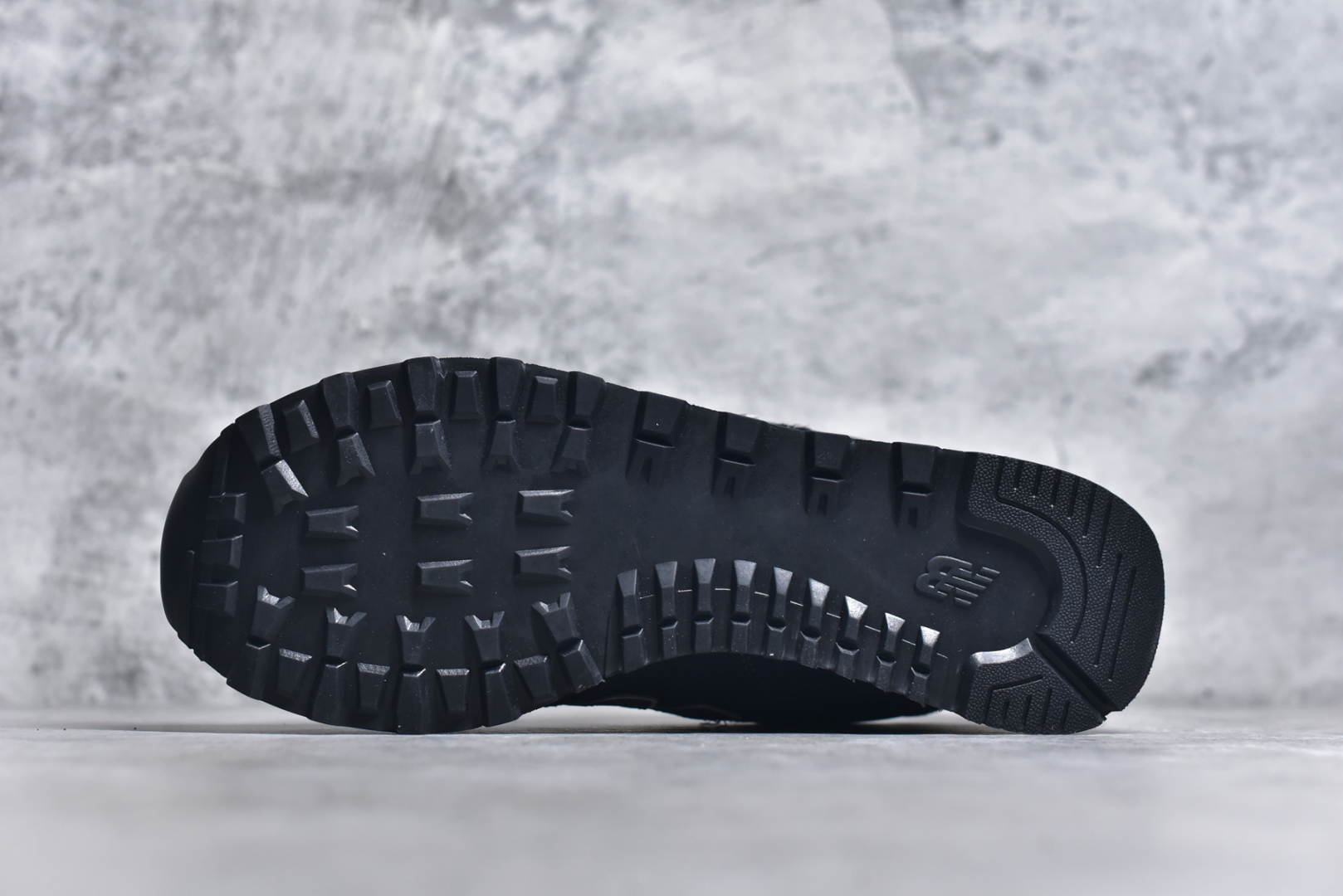 图片[6]-#New Balance U574 低帮复古休闲运动慢跑鞋 公司级版本采用猪巴革组合网织物鞋面材质全新4层组合独立私模大底 2024全新574升级版来啦货号： U574NAB 尺码：36-45-选品中心