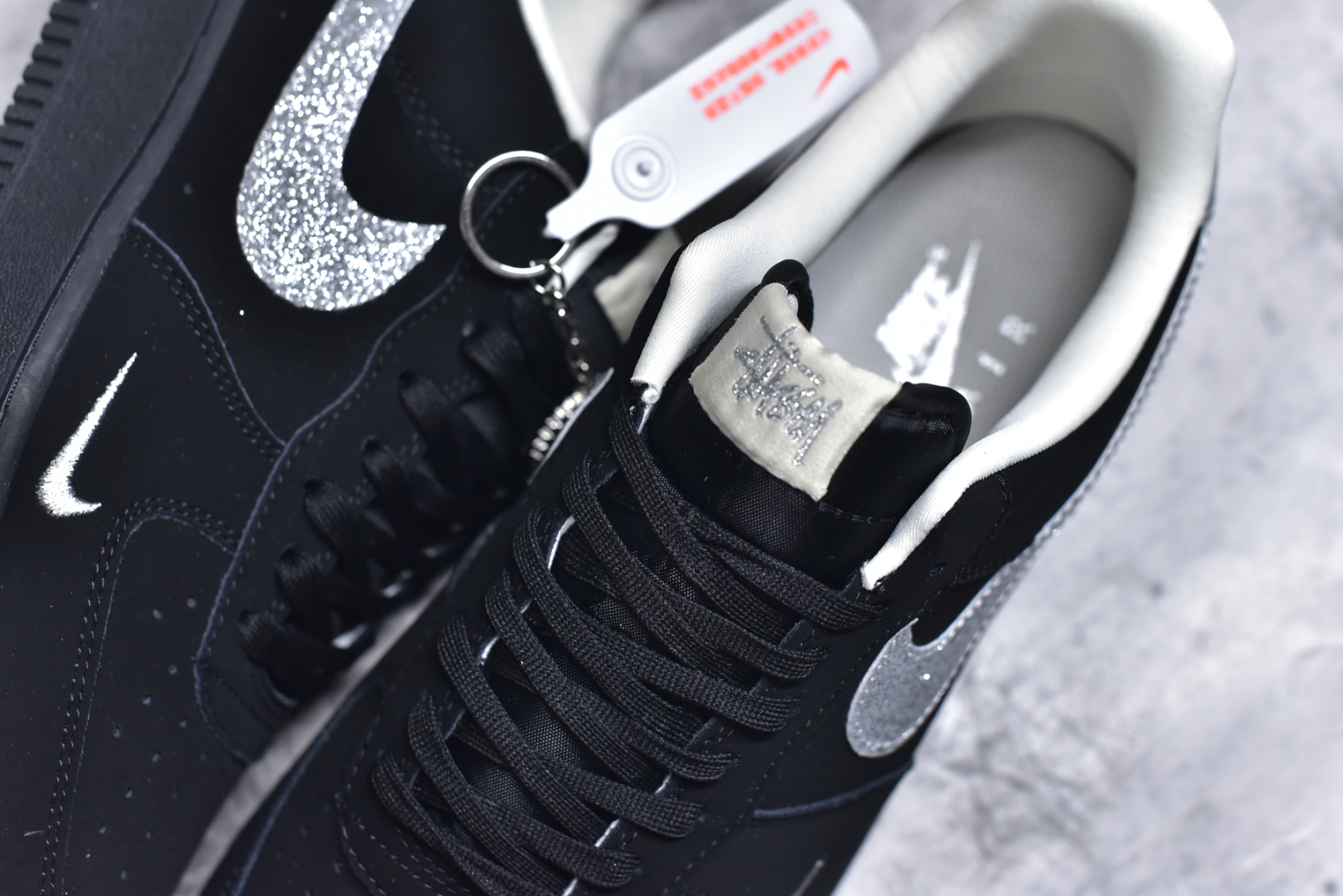 图片[9]-#NK Air Force 1´07 Low 空军一号低帮百搭休闲运动板鞋 DF0188-043 柔软、弹性十足的缓震性能和出色的中底设计 横跨复古与现代的外型结合 造就出风靡全球 三十多年的Force 1 直到今天还深受青睐 实拍调校N版已经零色差零失真 百分百还原实物色彩所见即所得 不存在货不对板色差等低级问题 选购参考实物拍摄 不混卖不参货 只用心做好货严格选品 承诺混一赔十 尺码：36 36.5 37.5 38 38.5 39 40 40.5 41 42 42.5 43 44 44.5 45-选品中心