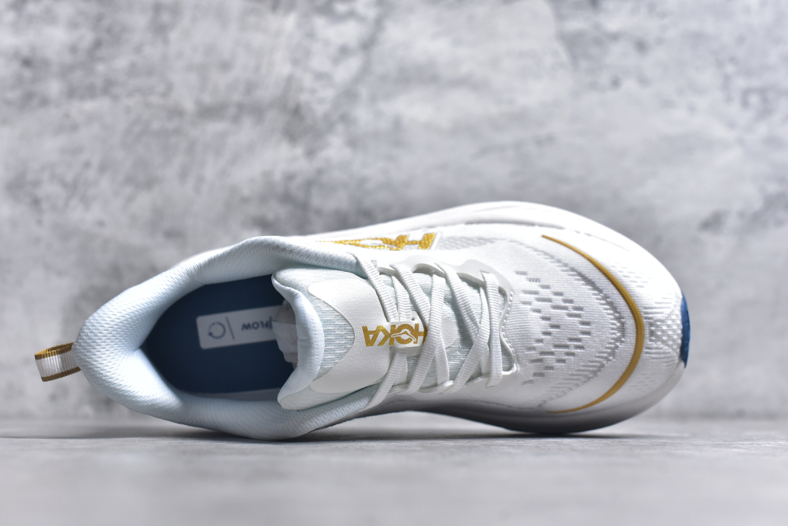 图片[4]-#美国新兴跑鞋品牌Hoka One One Skyflow M Low 天空气流系列低帮超轻透气公路休闲运动慢跑鞋 男女鞋真标半码制升级原楦开发纸版楦型采用柔软网织呼吸材料鞋面材质搭载轻量化全掌双密度超临界EVA材料发泡中底,脚感更软弹外置防滑耐磨橡胶底片升级全掌超临界中底界尺码：36 36.5 37.5 38 38.5 39 40 40.5 41 42 42.5 43 44 44.5 45-选品中心