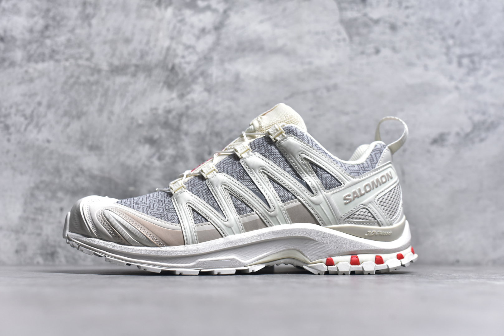 #法国户外品牌-萨洛蒙 Salomon XA PRO 3D PANHUI 探索者系列 纯原版本 潮流越野机能户外休闲运动跑步鞋 采用透气网布与防护皮革组合鞋面材质 牛角扣系带开合 欧索莱环保去臭环型组合鞋垫 外置4D先进科技以及Contagrip大底 货号： 478481 23 VO3633 尺码：36 36.5 37 38 38.5 39 40 40.5 41.5 42 42.5 43 44 45 46-选品中心