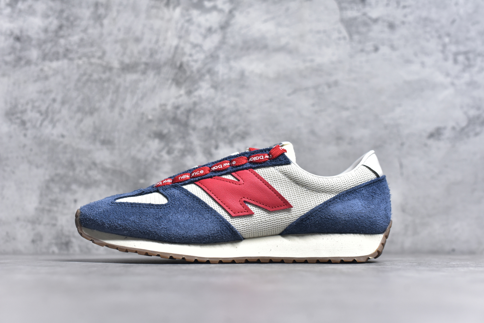 #New Balance U471AK NB新百伦织物牛剖层革春夏薄底鞋防滑耐磨平衡轻便低帮生活休闲鞋 原档数据独立私模大底 唯一正确三层组合大底 特高弹切片加持 百分百还原原鞋脚感 NB市场最强产物 防伪原标全套原楦原纸板原厂数据开发 全鞋电脑针车加持 原厂网布 原装进口头层翻毛皮料正确绒感卡色 正确中底拉帮中底网布细节 匠心打造 耗时两个月开发完成 工艺极其复杂难度可想而知 高端零售专供产物 尺码：36 37 37.5 38 38.5 39.5 40 40.5 41.5 42 42.5 43 44 44.5 45 45.5 46.5 47-选品中心