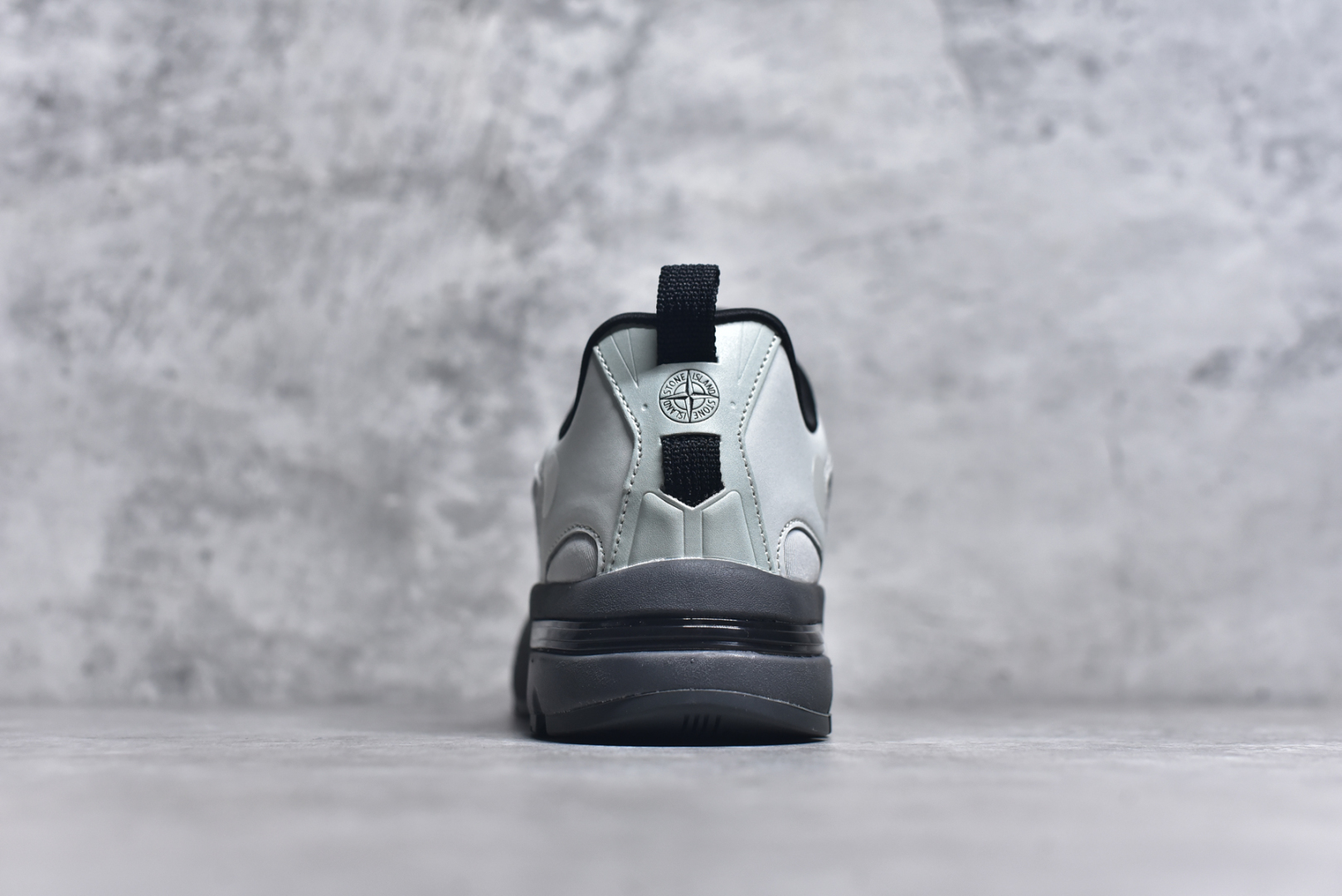 图片[5]-#Stone Island Grime Panelled 石头岛黑褐色舒适时尚低帮生活休闲鞋 MO78FWS0303 #石头岛作不仅是科技面料和织物染色典范并加入了创新机能美学，兼顾功能性与时尚感，颠覆传统休闲服饰的想象。 尺码：36 37 37.5 38 38.5 39.5 40 40.5 41.5 42 42.5 43 44 44.5 45 9.D4\”},\”album\”：{\”isSearchAcceleration\”：true,\”isShowCart\”：false,\”desc\”：\”-选品中心