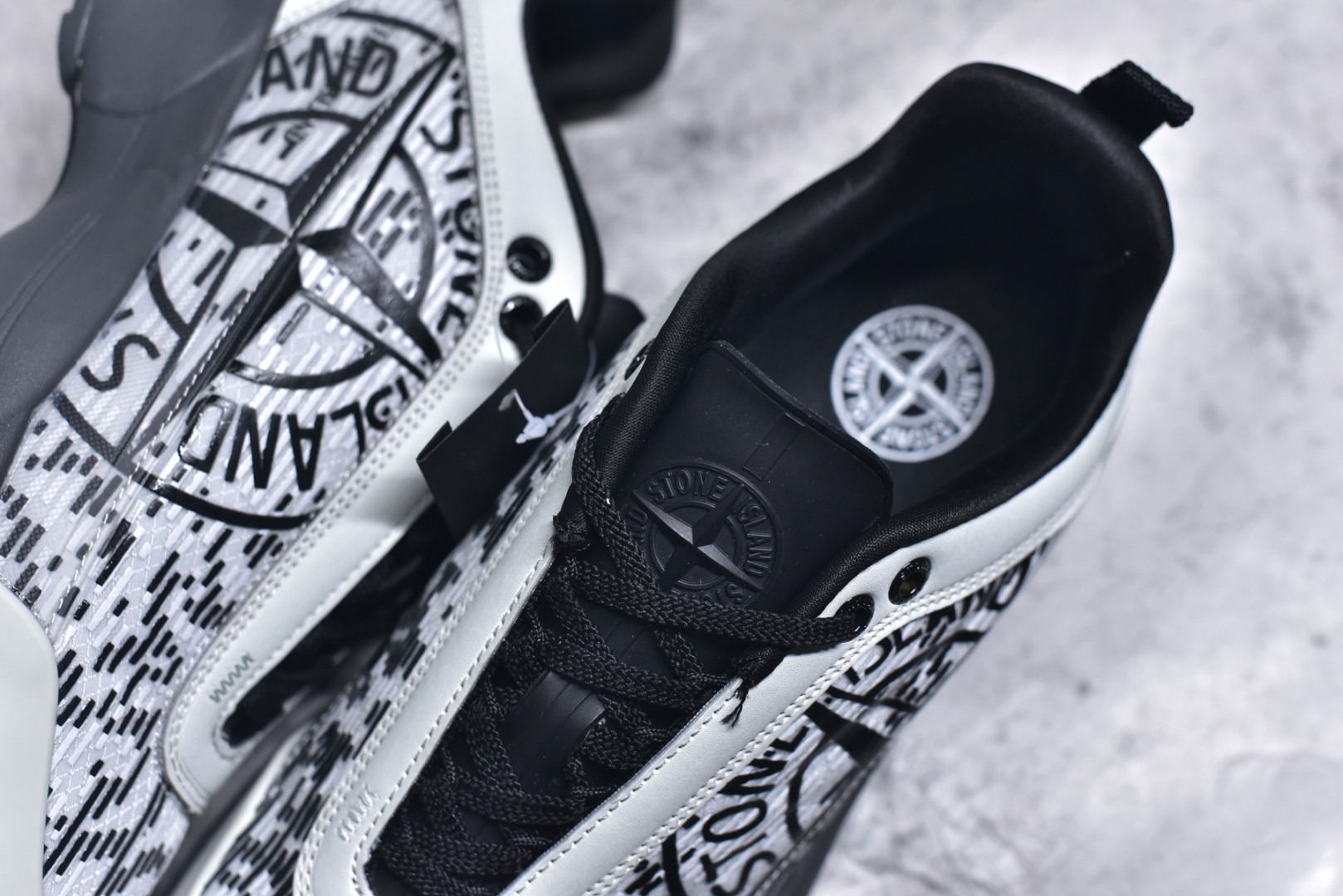 图片[9]-#Stone Island Grime Panelled 石头岛黑褐色舒适时尚低帮生活休闲鞋 MO78FWS0303 #石头岛作不仅是科技面料和织物染色典范并加入了创新机能美学，兼顾功能性与时尚感，颠覆传统休闲服饰的想象。 尺码：36 37 37.5 38 38.5 39.5 40 40.5 41.5 42 42.5 43 44 44.5 45 9.D4\”},\”album\”：{\”isSearchAcceleration\”：true,\”isShowCart\”：false,\”desc\”：\”-选品中心