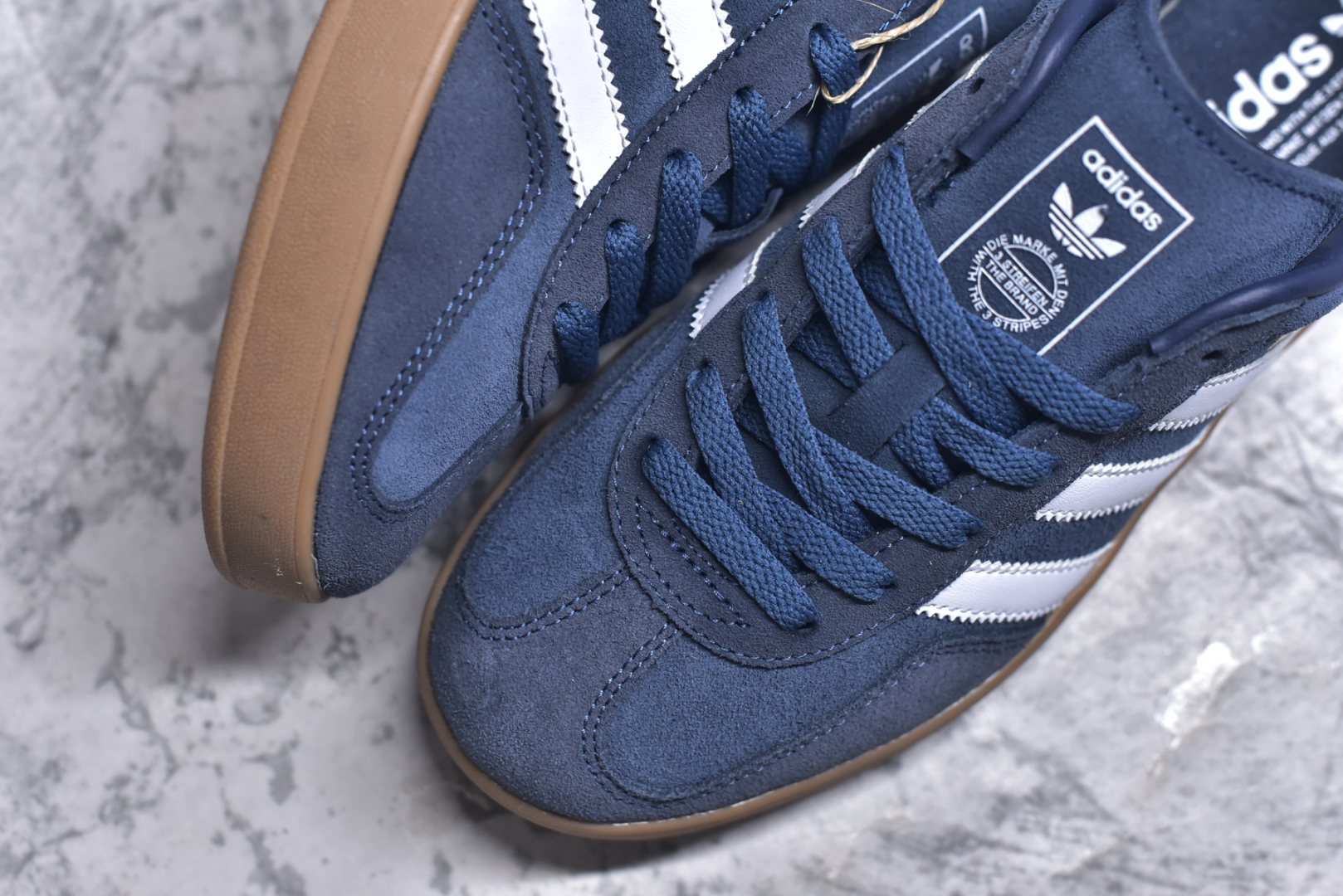 图片[8]-#AD Gazelle Indoor Trainers 羚羊内训系列低帮复古百搭休闲运动德训风板鞋 JI3522 90年代经典的复刻版！自60年代以足球训练鞋面世以来,Gazelle就以其经典设计席卷全球。1991年版本的复刻,再造经典Gazelle。采用皮革打造,搭配浊色细节,让这款经典更加简约。尺码：35.5-45-选品中心