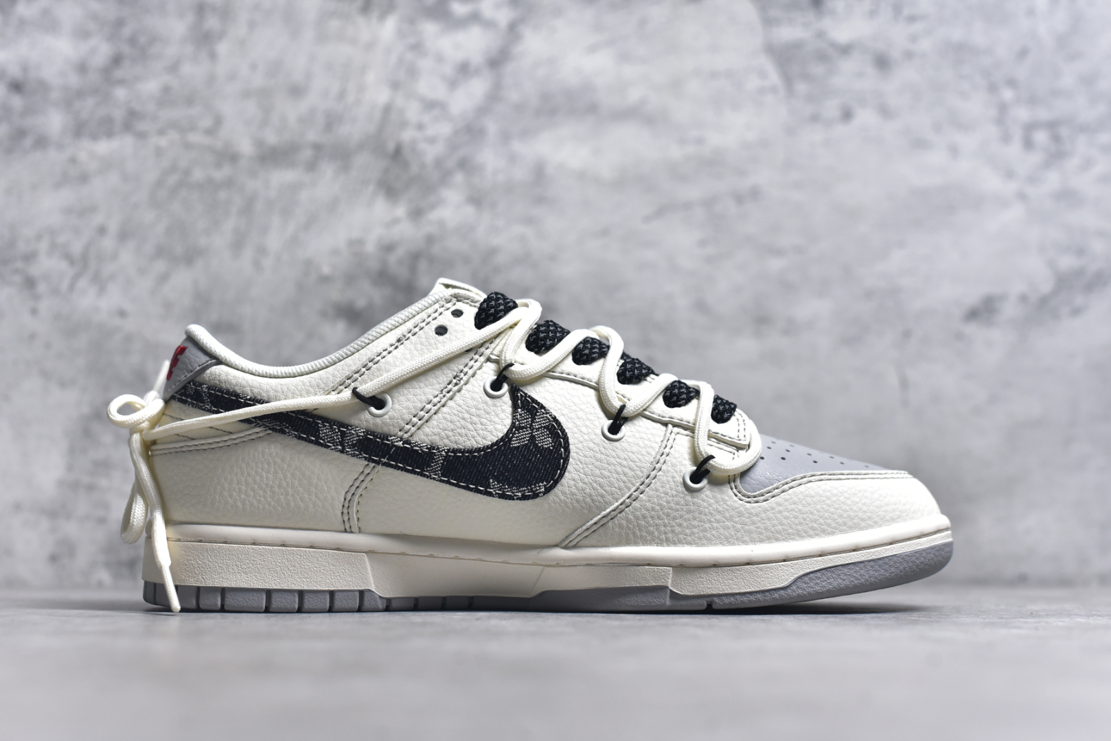 图片[3]-#Nike SB Dunk Low LV系列 绑带牛仔黑勾 周年高端定制 低帮休闲板鞋 FC1688-218 #定制鞋盒 大厂纯原品质出货 超高清洁度 皮料切割干净无任何毛边 细节完美 尺码：36 36.5 37.5 38 38.5 39 40 40.5 41 42 42.5 43 44 44.5 45 9.E5-选品中心