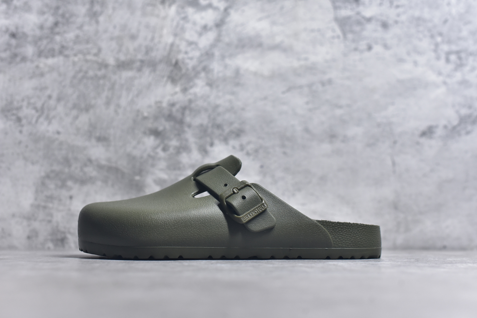 #Birkenstock 博肯/勃肯 EVA 半包头 慕勒拖鞋 1026215 大厂出品 夏季走量必备爆款🔥超轻发泡大底 整鞋十分轻便 尺码：36 37 38 39 40 41 42 43 44 45-选品中心