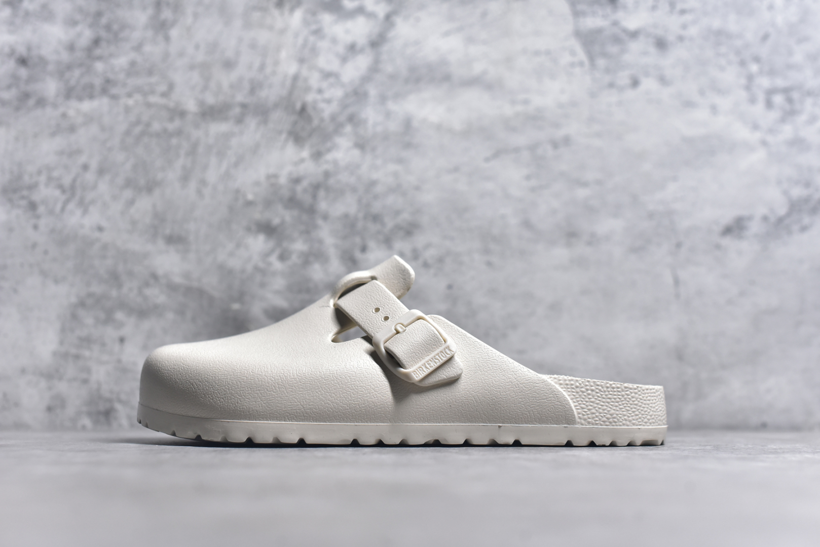 #Birkenstock 博肯/勃肯 EVA 半包头 慕勒拖鞋 1026215 大厂出品 夏季走量必备爆款🔥超轻发泡大底 整鞋十分轻便 尺码：36 37 38 39 40 41 42 43 44 45-选品中心