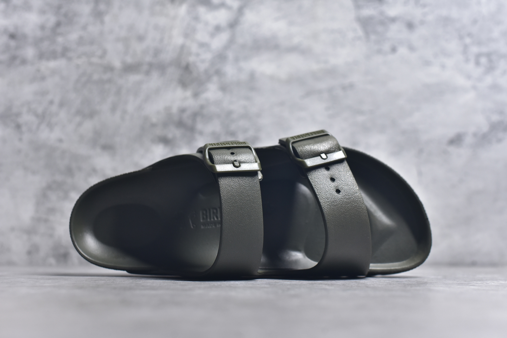 图片[4]-#Birkenstock 博肯/勃肯 EVA 双扣拖鞋凉鞋 129421 大厂出品 夏季走量必备爆款🔥超轻发泡大底 整鞋十分轻便 尺码：36 37 38 39 40 41 42 43 44 45 46-选品中心