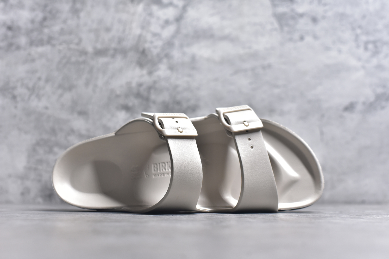 图片[4]-#Birkenstock 博肯/勃肯 EVA 双扣拖鞋凉鞋 129421 大厂出品 夏季走量必备爆款🔥超轻发泡大底 整鞋十分轻便 尺码：36 37 38 39 40 41 42 43 44 45 46-选品中心
