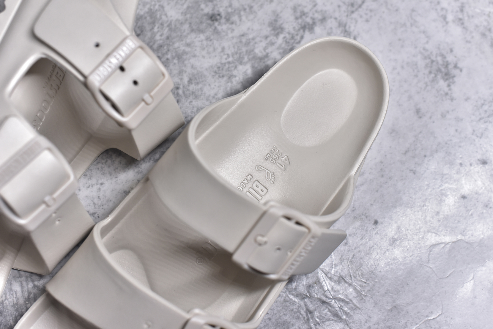 图片[9]-#Birkenstock 博肯/勃肯 EVA 双扣拖鞋凉鞋 129421 大厂出品 夏季走量必备爆款🔥超轻发泡大底 整鞋十分轻便 尺码：36 37 38 39 40 41 42 43 44 45 46-选品中心