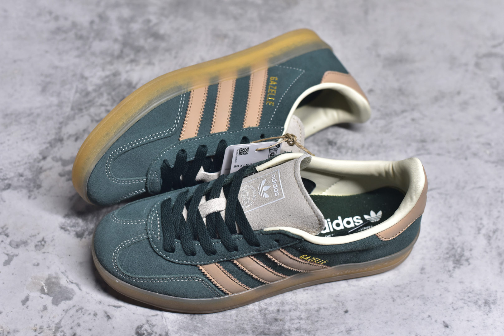 图片[7]-#AD Gazelle Indoor Trainers 羚羊内训系列低帮复古百搭休闲运动德训风板鞋 JH5402 90年代经典的复刻版！自60年代以足球训练鞋面世以来,Gazelle就以其经典设计席卷全球。1991年版本的复刻,再造经典Gazelle。采用皮革打造,搭配浊色细节,让这款经典更加简约。尺码：35.5-45-选品中心