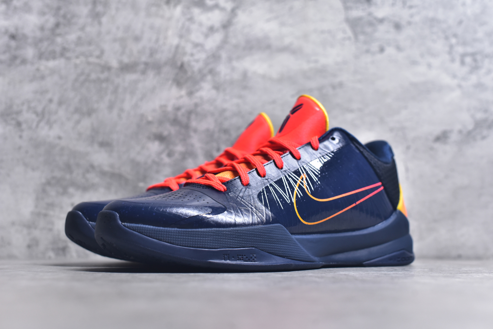 图片[2]-#Caitlin Clark x Nike Kobe 5 Protro “Indiana Fever” 科比5代克拉克森联名蓝色 IM3207-400 Zoom Turbo气垫➕后掌EVA缓震 实战配置直接拉满 原楦纸板开发 鞋身流线型、后跟塑形 区分土肥圆 原档数据3D打印 鞋面细节匹配原版 全身鞋材卡料色独家定制 唯一正确喷漆SWOOSH NK专利Flyknit飞线科技，给予鞋身足够抗扭矩力 真实底模最大48.5 实战利器 专供海外市场 尺码：40 40.5 41 42 42.5 43 44 44.5 45 46 47.5 48.5 （脚宽、脚胖 建议买大半码-选品中心