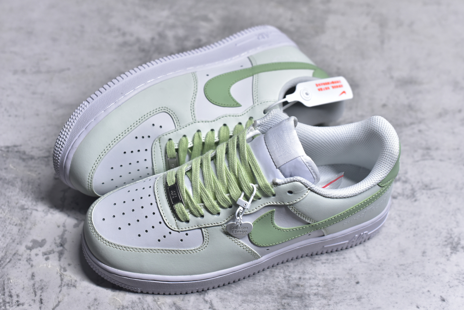 图片[7]-#Air Force 1 ‘07 Low 白绿 原楦头原纸板 打造纯正空军版型 #专注外贸渠道 全掌内置蜂窝气垫 #原盒配件 原厂中底钢印、拉帮完美 官方同步上架 货号：DY8899-002 尺码：36 36.5 37.5 38 38.5 39 40 40.5 41 42 42.5 43 44 44.5 45-选品中心