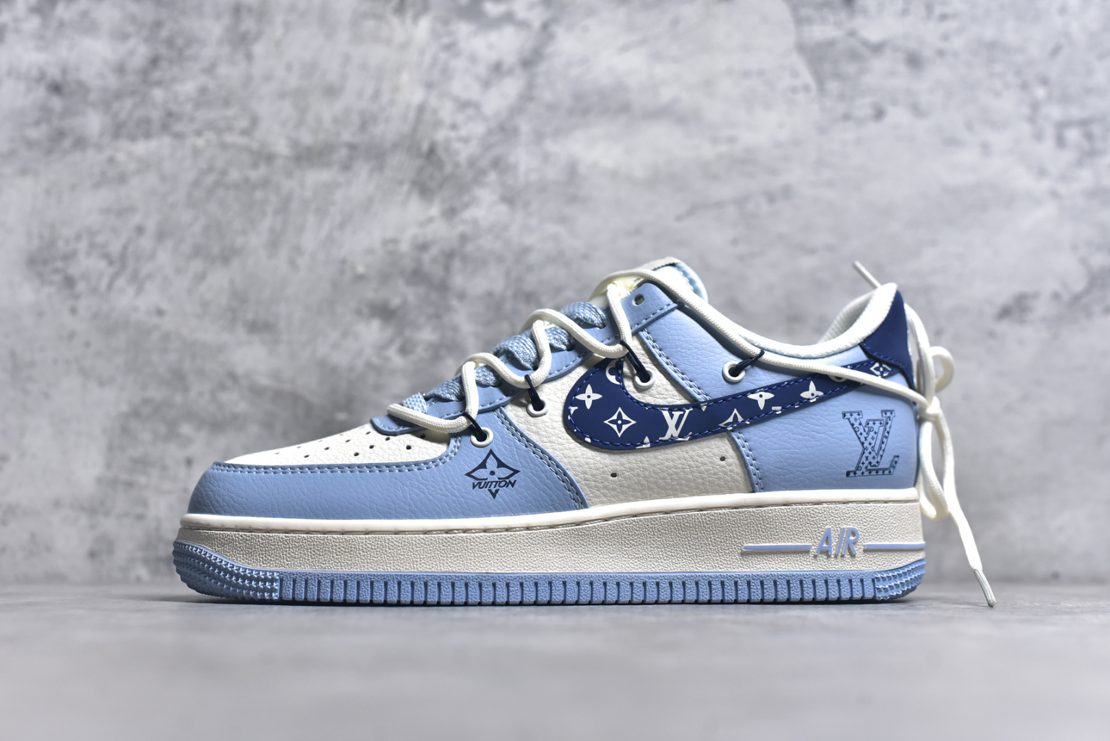 #Nike Air Force 1\’07 Low LV联名 大学蓝抽绳 空军一号低帮休闲板鞋 DM6868-059 #定制皮料 定制鞋盒 配件齐全 原楦原纸板 纯正空军版型 内置全掌气垫 尺码：36 36.5 37.5 38 38.5 39 40 40.5 41 42 42.5 43 44 44.5 45 9.D4-选品中心