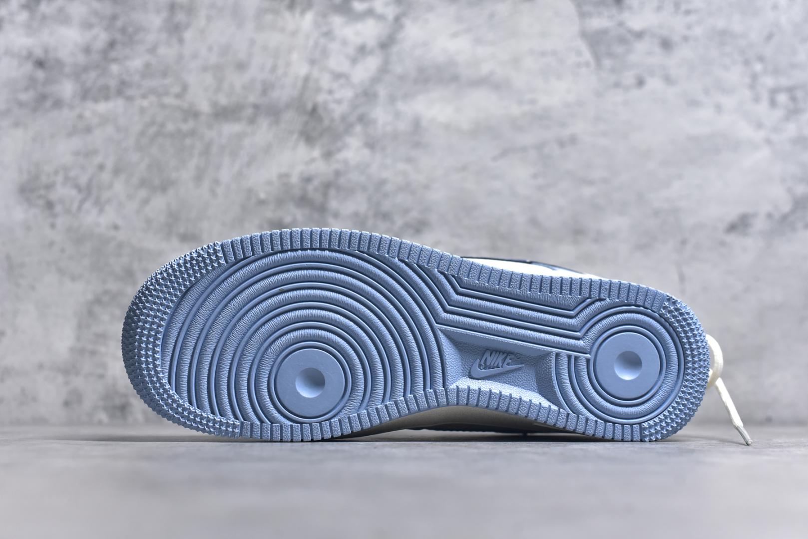 图片[6]-#Nike Air Force 1\’07 Low LV联名 大学蓝抽绳 空军一号低帮休闲板鞋 DM6868-059 #定制皮料 定制鞋盒 配件齐全 原楦原纸板 纯正空军版型 内置全掌气垫 尺码：36 36.5 37.5 38 38.5 39 40 40.5 41 42 42.5 43 44 44.5 45 9.D4-选品中心