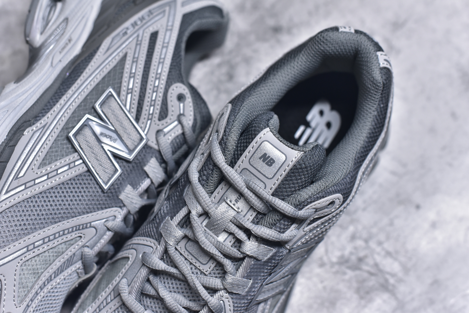 图片[9]-#New Balance M1906系列 复古单品宝藏老爹鞋款 公司级版本 复古元素叠加 质感超级棒 楦版型材料细节做工精细 作为NB最经典的档案鞋型之一 与2002一样，1906有着NB最成熟的技术加持和复古款式，而本次推出的版本参照2002r的定位，相信会在性价两端做出权衡。单从造型上来看，依旧是vibe风格，味道很正，细节也很酷，这双1906r无疑必能打入复古跑鞋爱好者的年度鞋款名录 货号：U1906RNY 男女鞋 36 37 37.5 38 38.5 39.5 40 40.5 41.5 42 42.5 43 44 44.5 45-选品中心