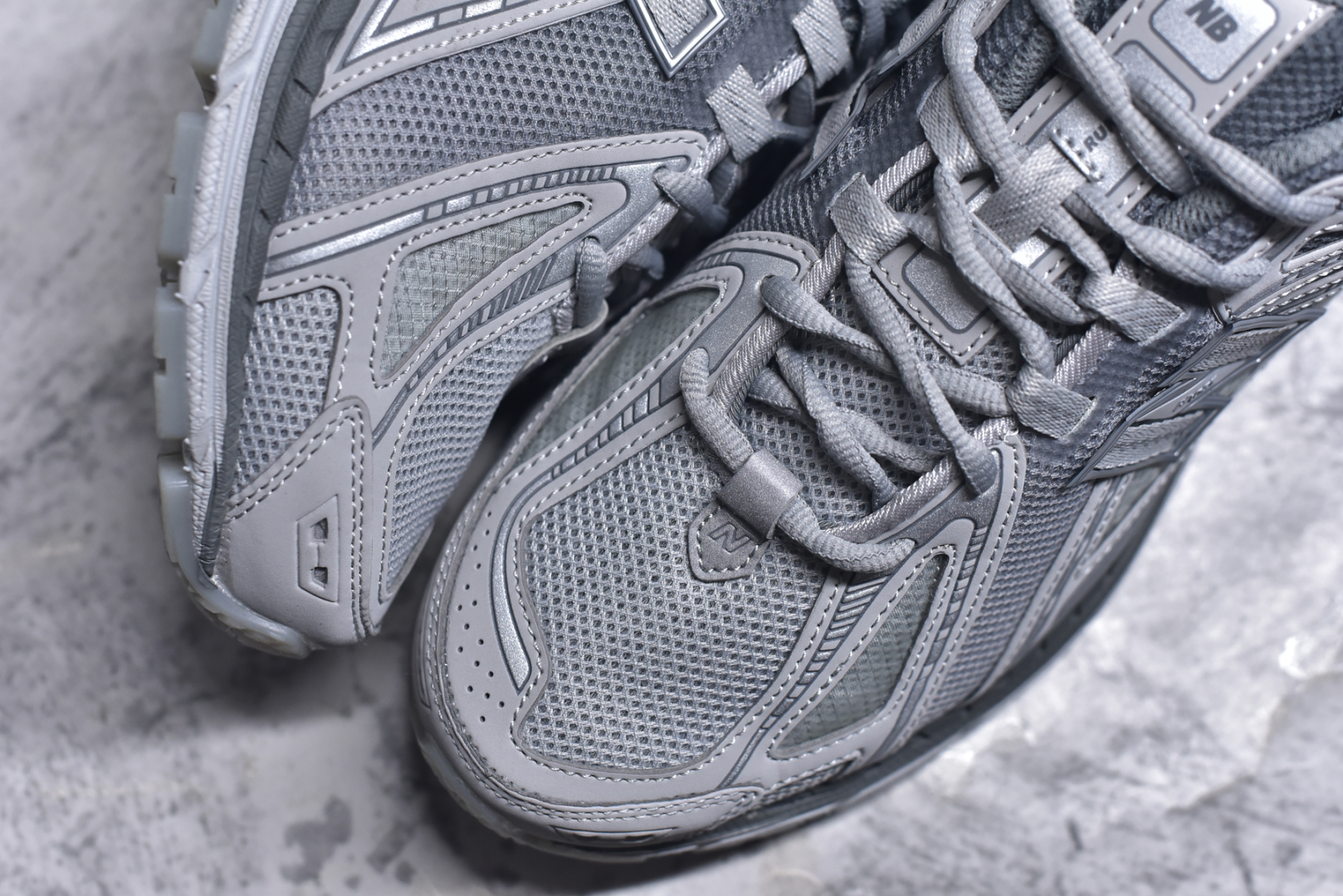 图片[8]-#New Balance M1906系列 复古单品宝藏老爹鞋款 公司级版本 复古元素叠加 质感超级棒 楦版型材料细节做工精细 作为NB最经典的档案鞋型之一 与2002一样，1906有着NB最成熟的技术加持和复古款式，而本次推出的版本参照2002r的定位，相信会在性价两端做出权衡。单从造型上来看，依旧是vibe风格，味道很正，细节也很酷，这双1906r无疑必能打入复古跑鞋爱好者的年度鞋款名录 货号：U1906RNY 男女鞋 36 37 37.5 38 38.5 39.5 40 40.5 41.5 42 42.5 43 44 44.5 45-选品中心