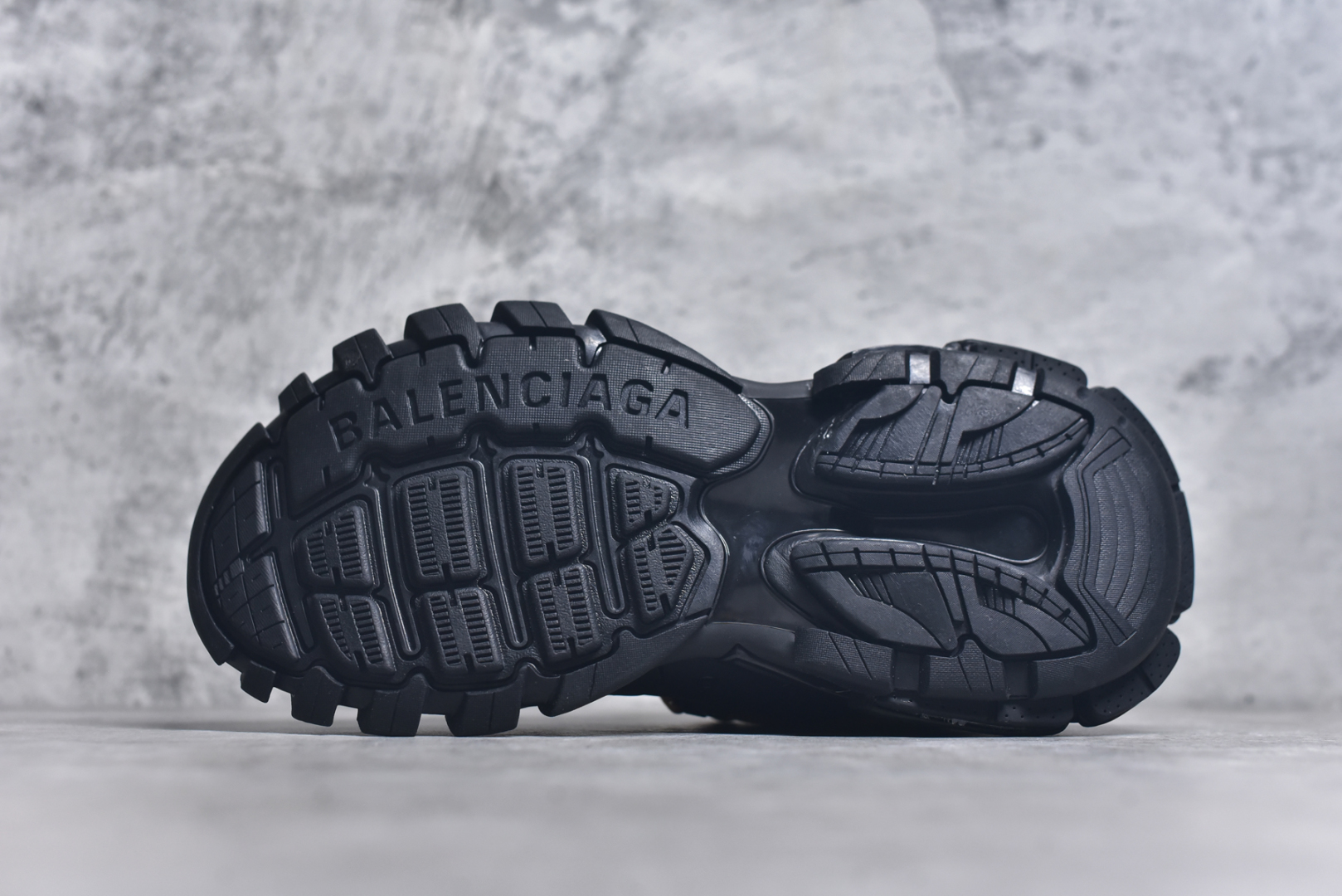 图片[6]-#Balenciaga 巴黎世家3.0低帮老爹鞋 Balenciaga3.0 Track.2 Open Sneaker 巴黎世家3.0 三代户外概念鞋 #鞋面采用176块部件组成 ,整双鞋子从头到尾难度极高 。原鞋购入时在开版方面耗时一个多月，里里外外已攻破任何细节部位 韩国订单需求 无可挑剔。 货号：800592 WTRHK 1000 尺码：35-46-选品中心
