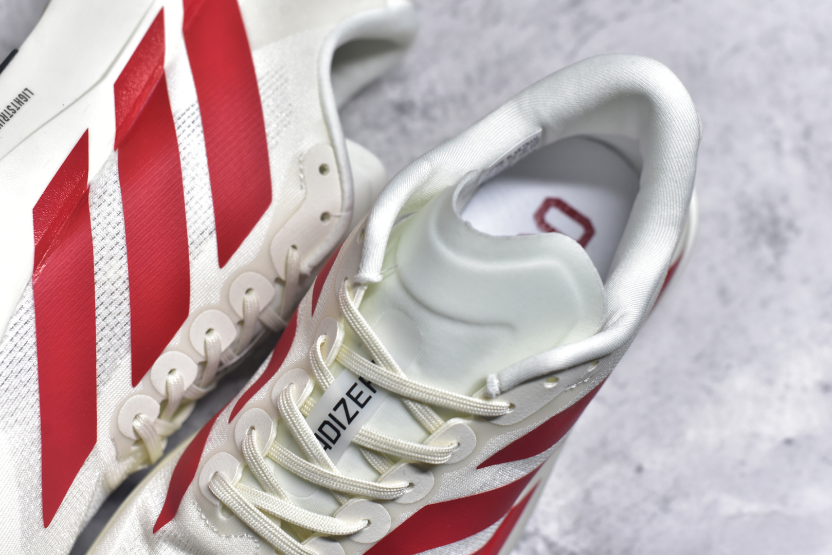 图片[9]-#Ad Adizero Evo SL JS1182 阿迪超轻透气缓震跑鞋 #以令人难以置信的138克重量，刷新了跑鞋轻量化的记录，阿迪在材料科学和工艺技术上的深厚积累。 #全新鞋款采用Lightweight Upper材料，让穿着者几乎能够体验到一种\”裸足\”的感觉 尺码：36 36.5 37 38 38.5 39 40 40.5 41 42 42.5 43 44 44.5 45-选品中心