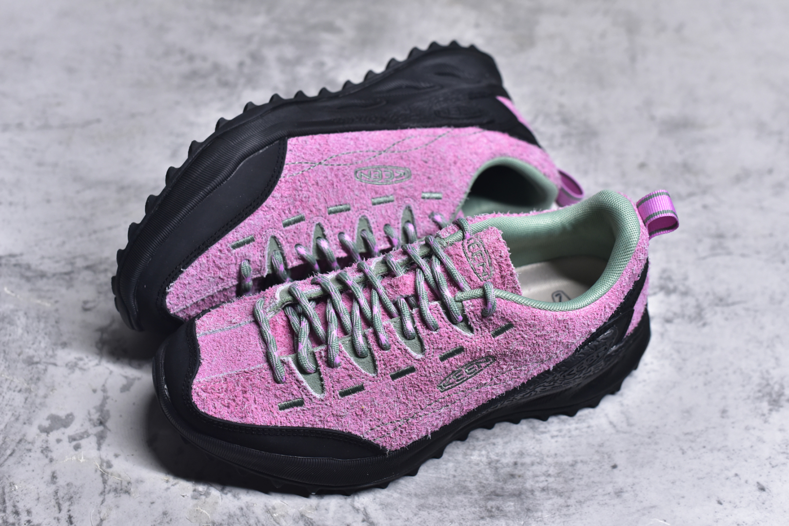 图片[7]-#Keen Jasper Rocks SP 科恩贾斯珀都市系列复古低帮系带户外风露营徒步登山运动训练鞋 1030401 #采用固色翻毛皮鞋面材质 内嵌高密度EVA发泡缓震脚垫 外置一体式包裹防滑防剐蹭耐磨橡胶大底尺码：36 37 38 39 40 41 42 43-选品中心