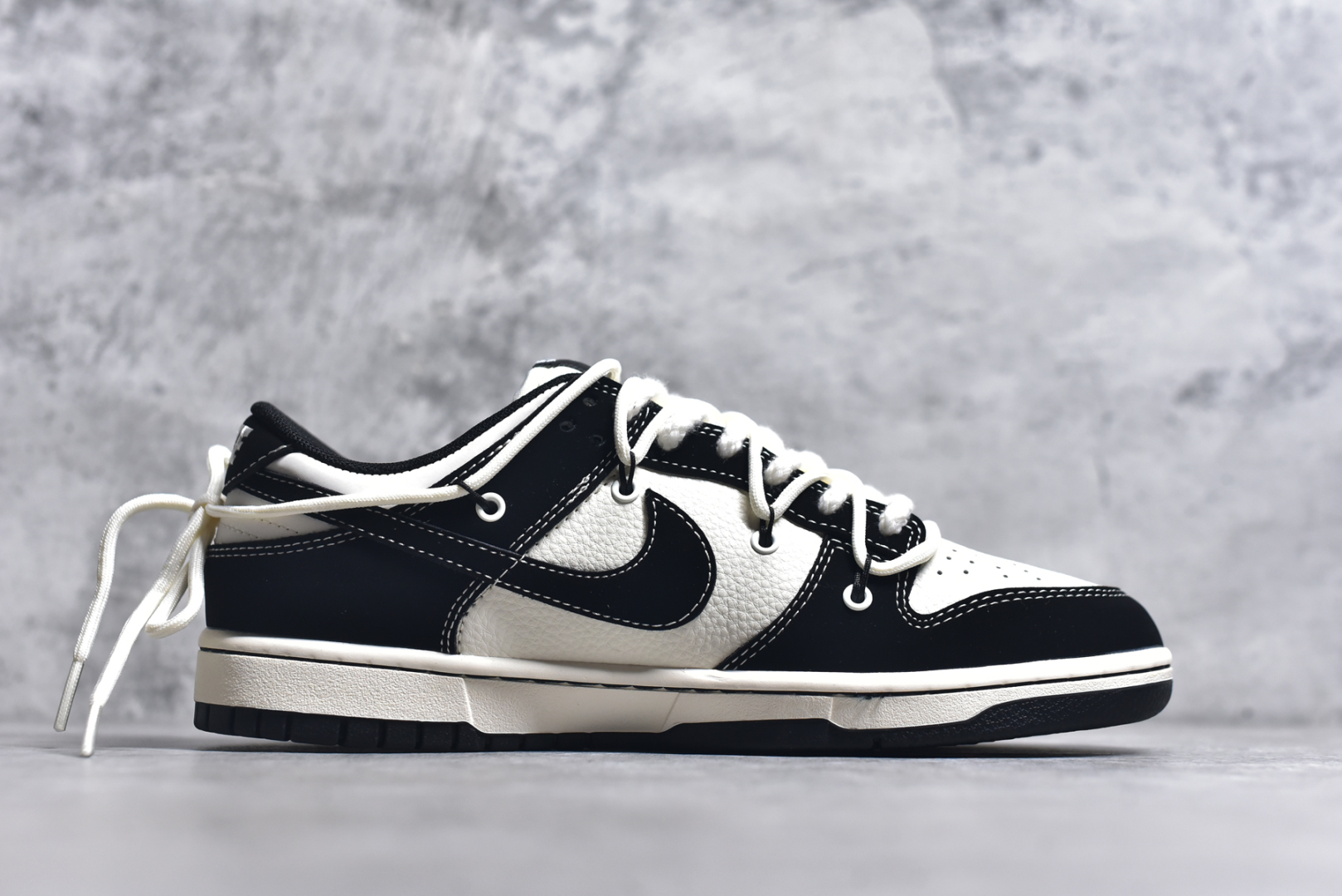 图片[3]-#Nike SB Dunk Low 北面系列 绑带黑白黑勾 周年高端定制 低帮休闲板鞋 YX5066-287 #定制鞋盒 大厂纯原品质出货 超高清洁度 皮料切割干净无任何毛边 细节完美 尺码：36 36.5 37.5 38 36.5 39 40 40.5 41 42 42.5 43 44 44.5 45 9.E5-选品中心