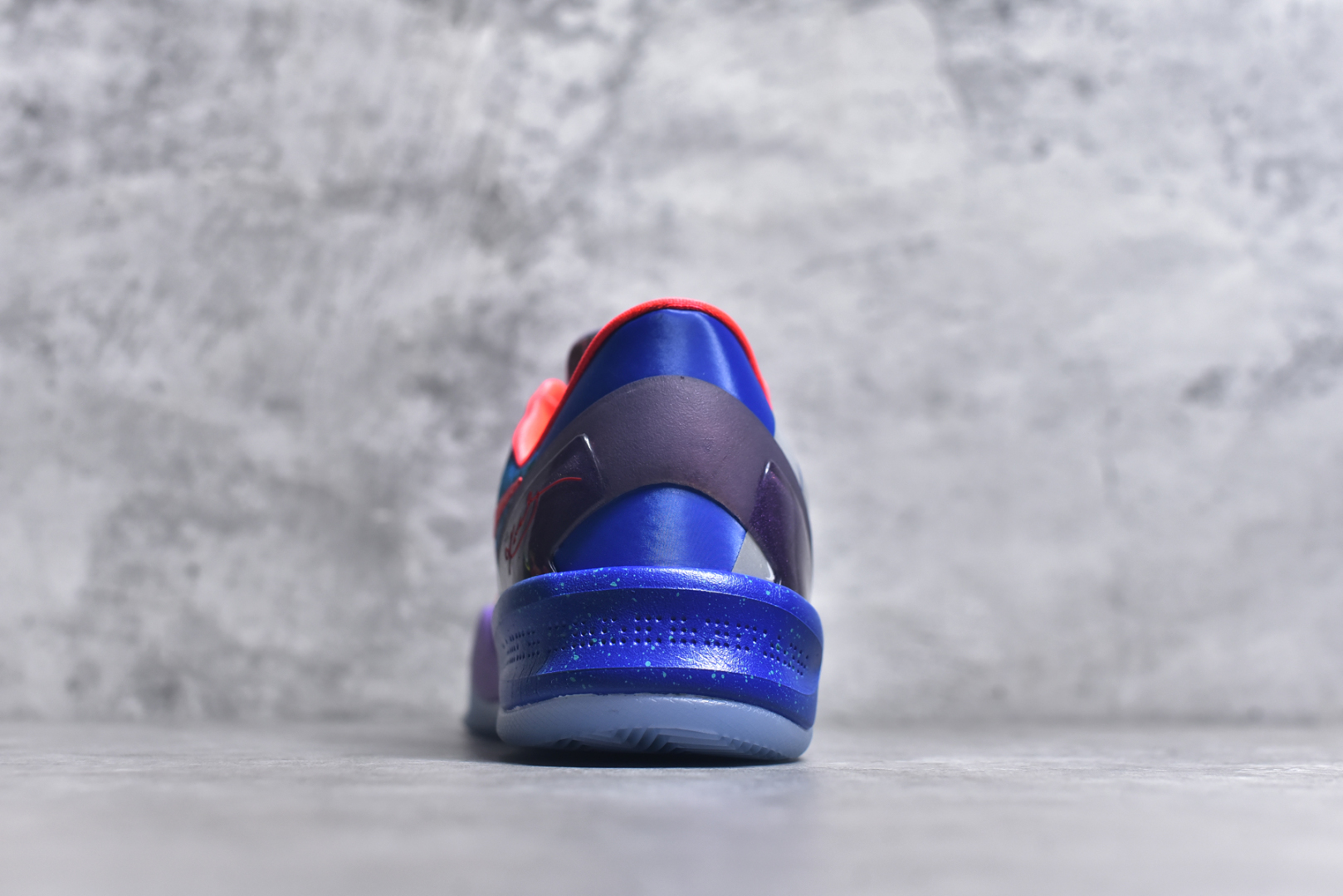 图片[5]-#NK Kobe 8 What The Kobe (WTK) 纯原生产线 科比八代 橙蓝拼色鸳鸯 #React科技鞋垫加持 实战配置直接拉满 #原楦纸板开发 鞋身流线型、后跟塑形，区分土肥圆 #原厂针织鞋面一针一线匹配原版 #全身鞋材卡料色独家定制 唯一万针立体刺绣SWOOSH #真实底模最大48.5 实战利器 专供海外市场 货号：HM9621-900 尺码：39-47.5（脚宽、脚胖 建议买大半码）-选品中心