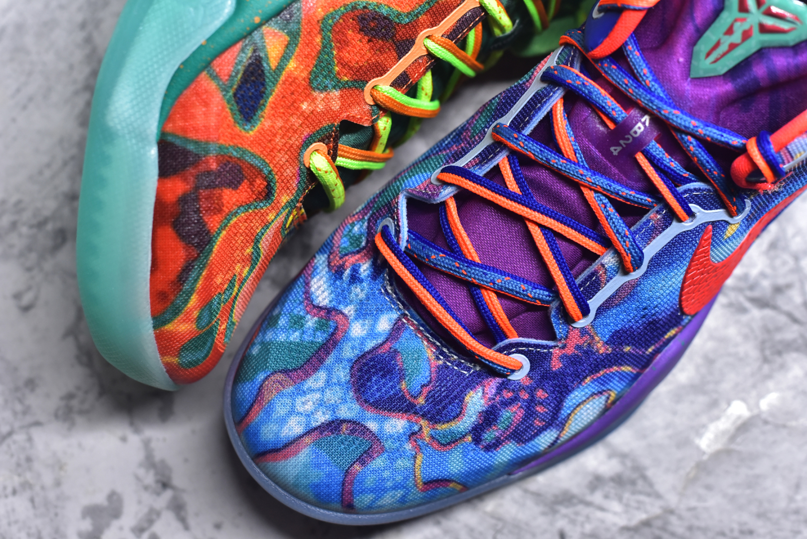 图片[8]-#NK Kobe 8 What The Kobe (WTK) 纯原生产线 科比八代 橙蓝拼色鸳鸯 #React科技鞋垫加持 实战配置直接拉满 #原楦纸板开发 鞋身流线型、后跟塑形，区分土肥圆 #原厂针织鞋面一针一线匹配原版 #全身鞋材卡料色独家定制 唯一万针立体刺绣SWOOSH #真实底模最大48.5 实战利器 专供海外市场 货号：HM9621-900 尺码：39-47.5（脚宽、脚胖 建议买大半码）-选品中心