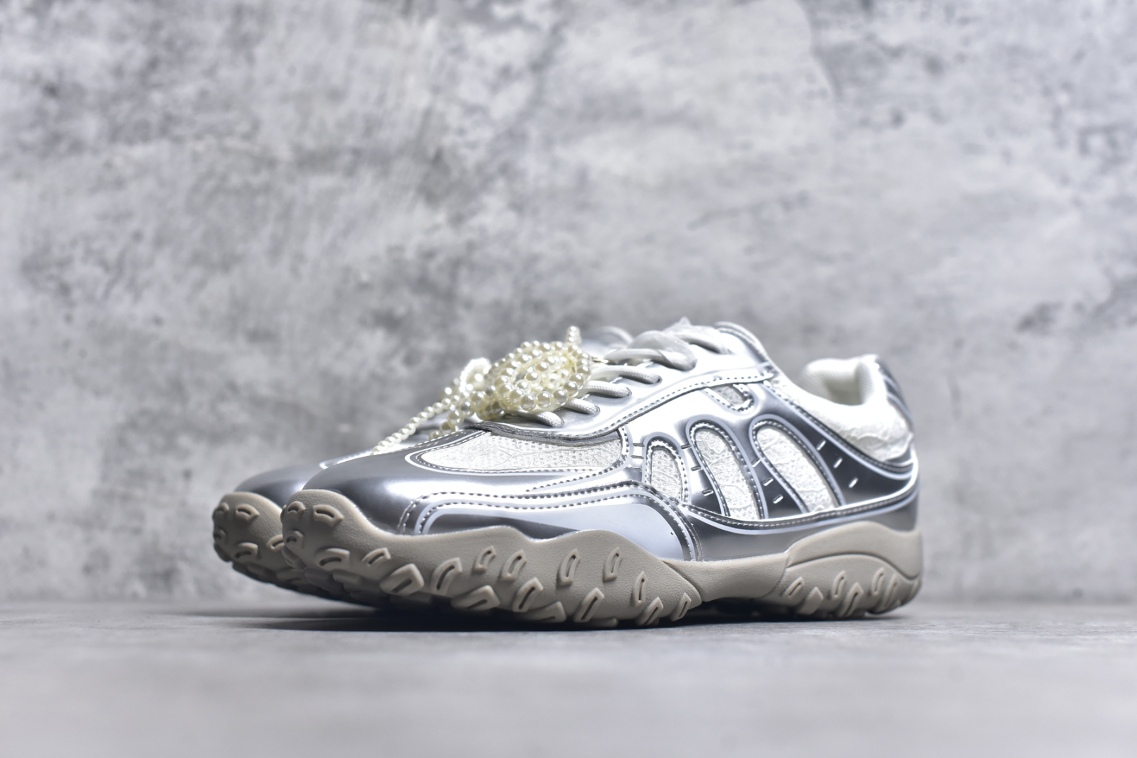 图片[2]-#GG-CC Chunky Low休闲时尚运动厚底增高老爹鞋系列 广东大厂出品 完美细节 25ss春季新款厚底增高 大长腿 时髦look轻松定格 不费力展现率性氛围 高档银盒 酷帅机能风不规则设计大底 双鞋带拼色造型设计 轻便舒适百搭 GGcc厚底增高简直就是小个子的快乐! 不管怎么搭都好看~ 尺码：35 36 37 38 39 40-选品中心