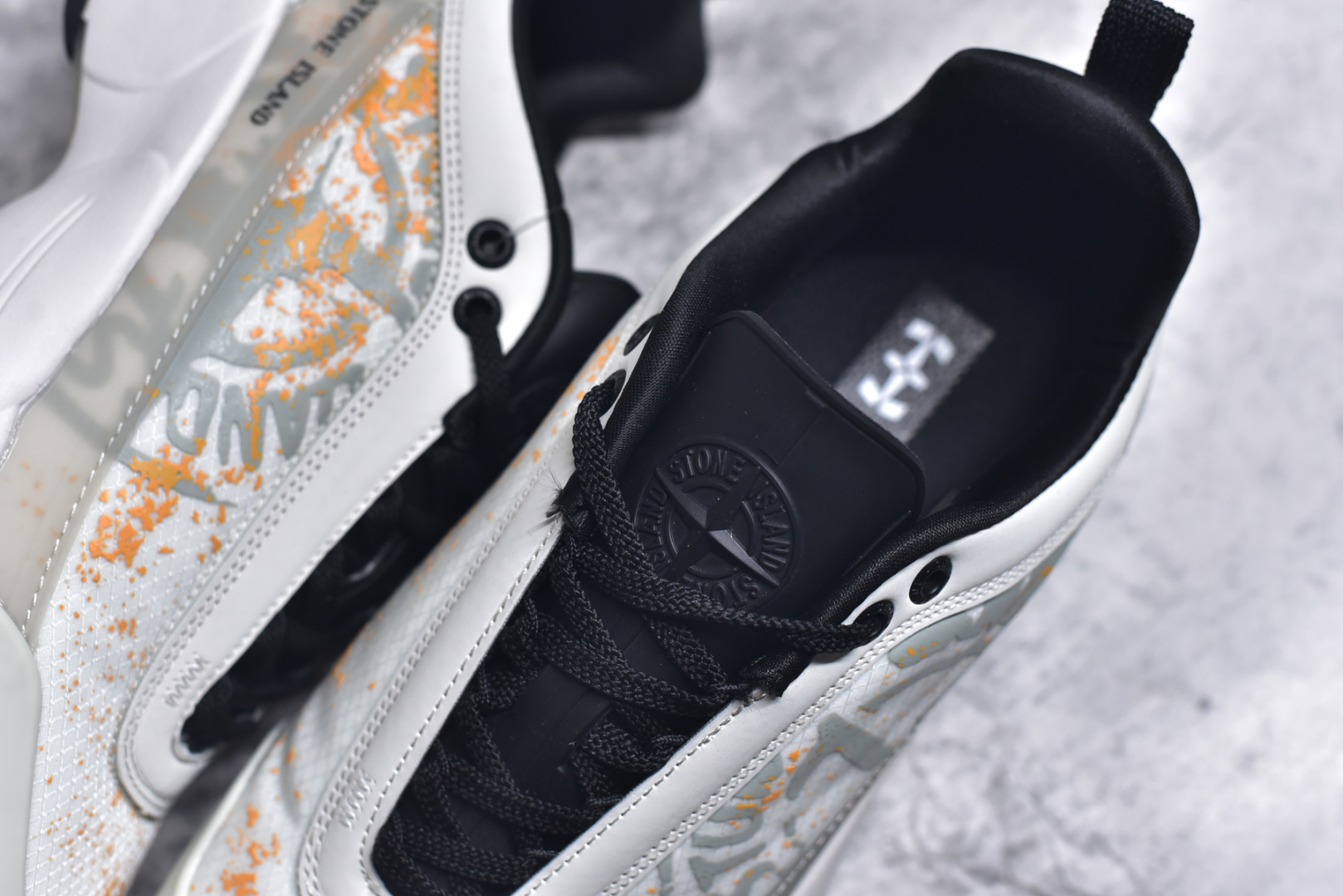 图片[9]-#Stone Island Grime Panelled 石头岛 舒适时尚低帮生活休闲鞋 79FWS0303 #石头岛作不仅是科技面料和织物染色典范并加入了创新机能美学，兼顾功能性与时尚感，颠覆传统休闲服饰的想象。 尺码：36 37 37.5 38 38.5 39.5 40 40.5 41.5 42 42.5 43 44 44.5 45 9.D4-选品中心