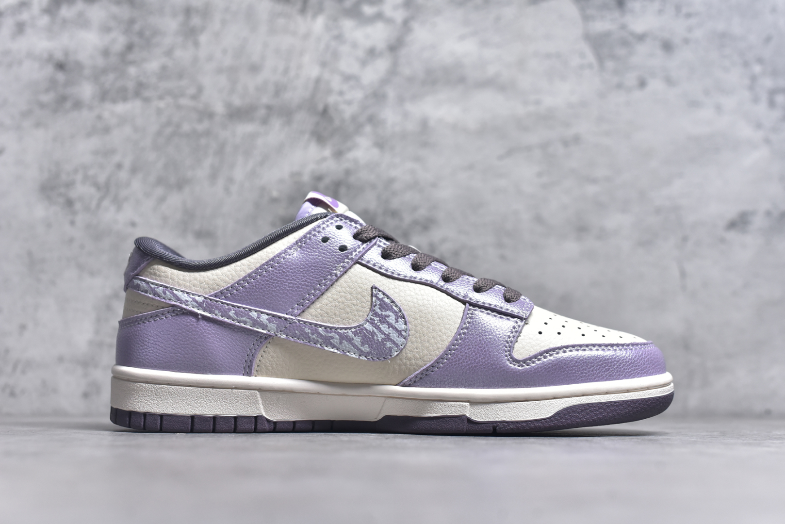 图片[3]-#Nike SB Dunk Low 北面系列 亮面紫勾 周年高端定制 低帮休闲板鞋 KK1333-039 #定制鞋盒 大厂纯原品质出货 超高清洁度 皮料切割干净无任何毛边 细节完美 尺码：36 36.5 37.5 38 36.5 39 40 40.5 41 42 42.5 43 44 44.5 45 9.E5-选品中心