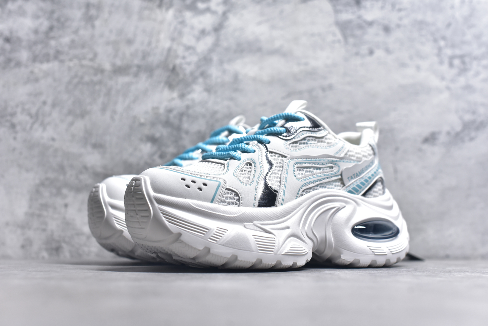 图片[2]-#GG-CC Chunky Low休闲运动气垫厚底增高老爹鞋系列 #广东大厂出品 完美细节 25ss春季新款厚底增高 大长腿 时髦look轻松定格 不费力展现率性氛围 高档银盒 酷帅机能风不规则设计气垫大底 白黄兰拼色造型设计 轻便舒适百搭 GGCC厚底增高简直就是小个子的快乐!不管怎么搭都好看~ 尺码：35 36 37 38 39 40-选品中心