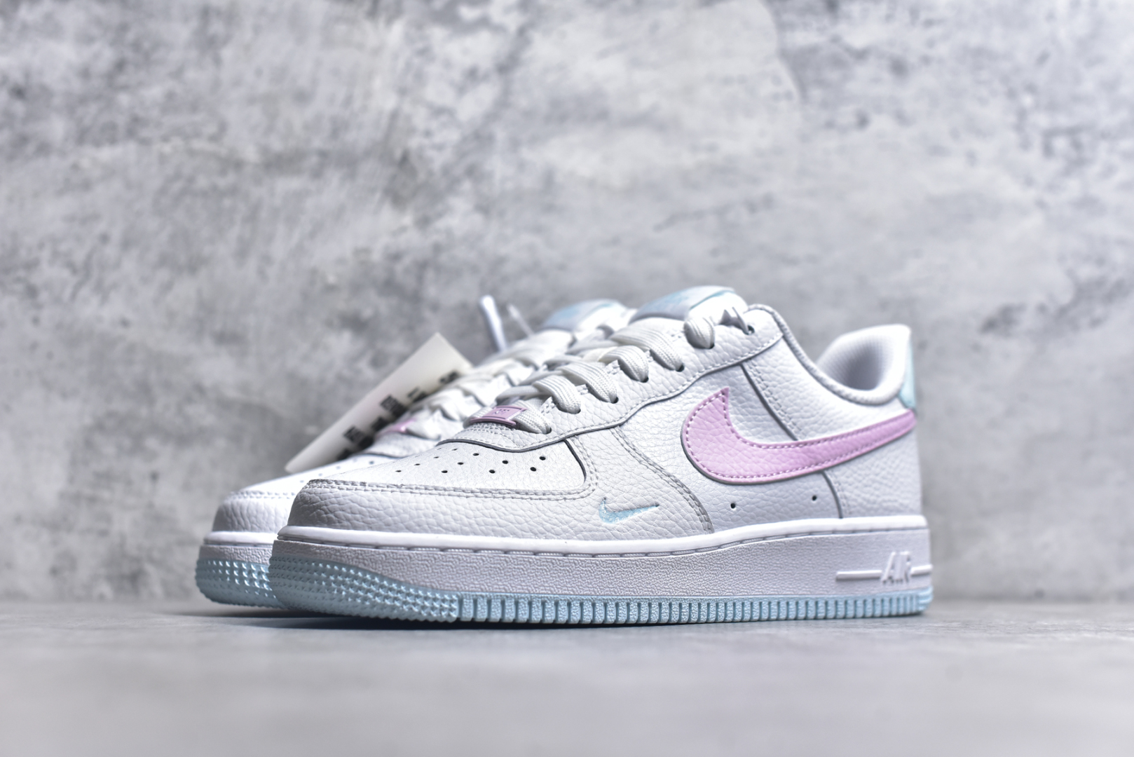 图片[2]-#Nike Air Force 1 07 low空军一号板鞋 白粉 原楦头原纸板 打造纯正空军版型#专注外贸渠道 全掌内置蜂窝气垫 #原盒配件 原厂中底钢印、拉帮完美 货号：IH0640-161 尺码：36-45-选品中心