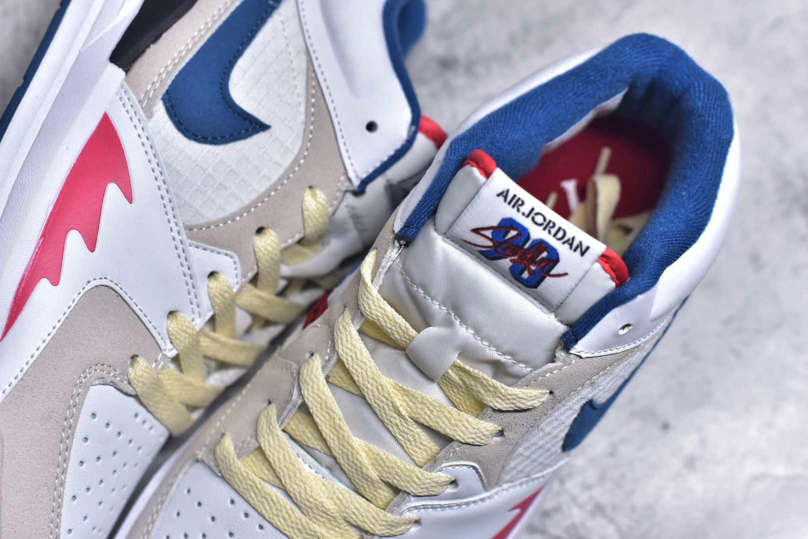 图片[9]-#Air Jordan Stadium AJ90 潮流运动板鞋 充满了对TinkerHathield 原创设计的致敬 包括中足网状面板、前足外侧的鲨鱼齿轮廓、加垫鞋领和 NK Air 鞋跟品牌 鞋子本身采用网眼、皮革和绒面革材料混合制成 散发出现代美感 并配备了该品牌全新的 Formula 23 足底缓震技术 AirJordan Stadium 90 鞋舌标签在鞋舌内侧印有“Flight”字样 完善了设计 尺码：36 36.5 37.5 38 38.5 39 40 40.5 41 42 42.5 43 44 44.5 45-选品中心