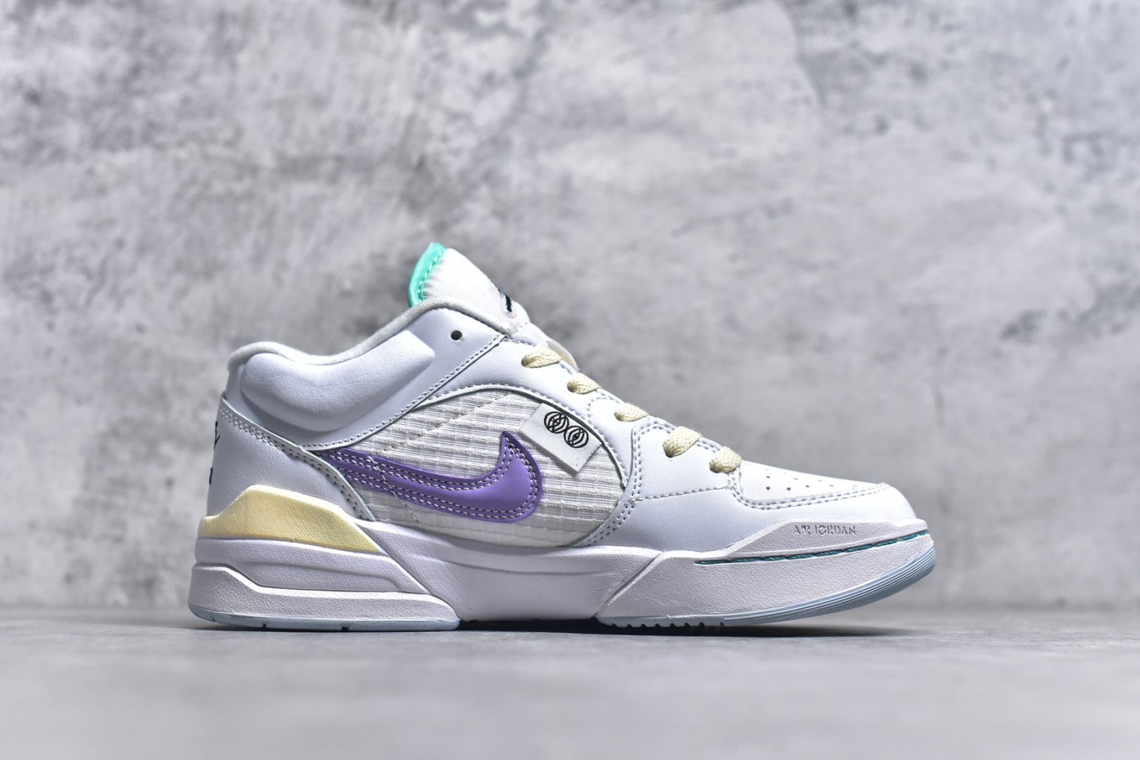 图片[3]-#Air Jordan Stadium AJ90 潮流运动板鞋 充满了对TinkerHathield 原创设计的致敬 包括中足网状面板、前足外侧的鲨鱼齿轮廓、加垫鞋领和 NK Air 鞋跟品牌 鞋子本身采用网眼、皮革和绒面革材料混合制成 散发出现代美感 并配备了该品牌全新的 Formula 23 足底缓震技术 AirJordan Stadium 90 鞋舌标签在鞋舌内侧印有“Flight”字样 完善了设计 尺码：36 36.5 37.5 38 38.5 39 40 40.5 41 42 42.5 43 44 44.5 45-选品中心