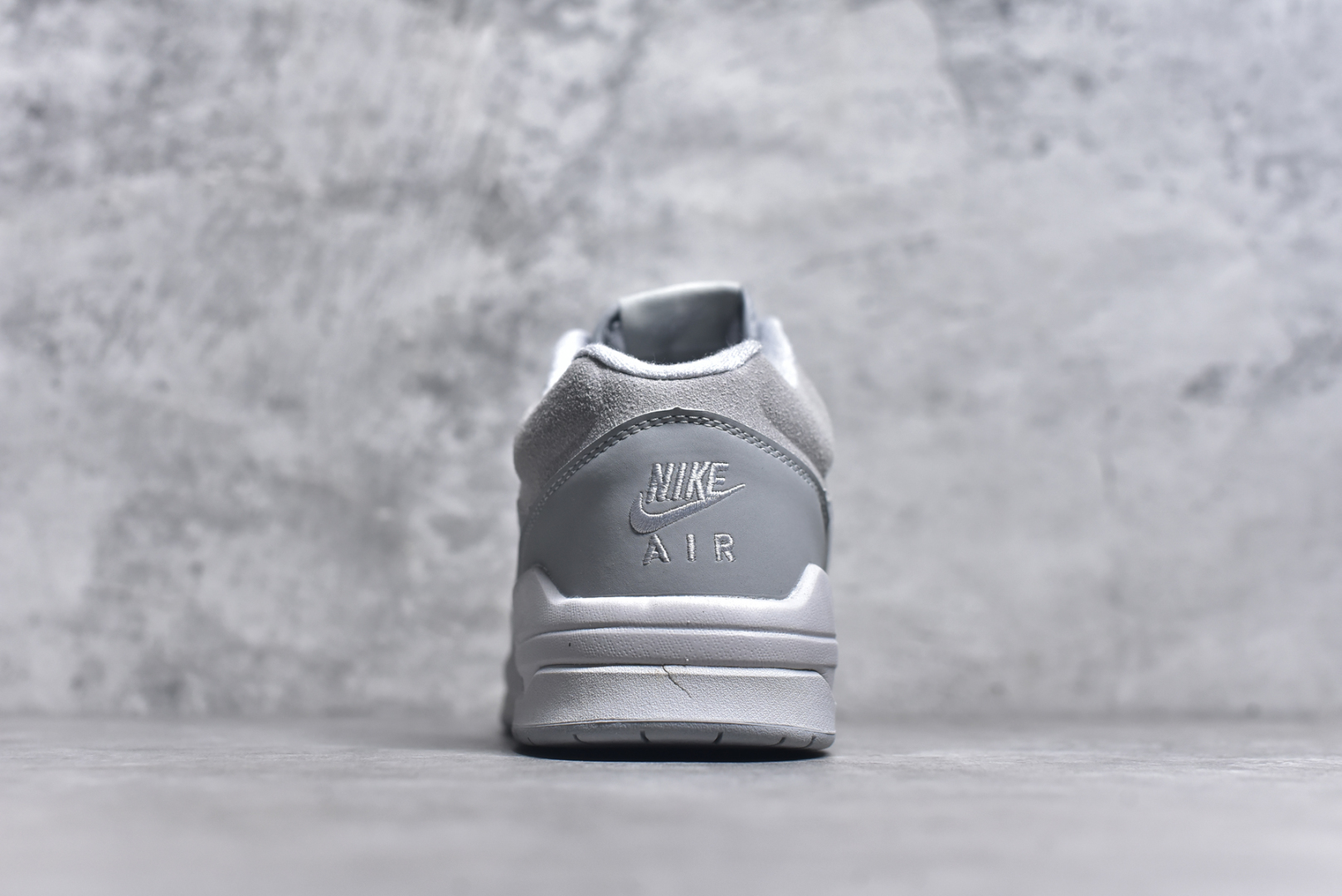 图片[5]-#Air Jordan Stadium AJ90 潮流运动板鞋 充满了对TinkerHathield 原创设计的致敬 包括中足网状面板、前足外侧的鲨鱼齿轮廓、加垫鞋领和 NK Air 鞋跟品牌 鞋子本身采用网眼、皮革和绒面革材料混合制成 散发出现代美感 并配备了该品牌全新的 Formula 23 足底缓震技术 AirJordan Stadium 90 鞋舌标签在鞋舌内侧印有“Flight”字样 完善了设计 尺码：36 36.5 37.5 38 38.5 39 40 40.5 41 42 42.5 43 44 44.5 45-选品中心