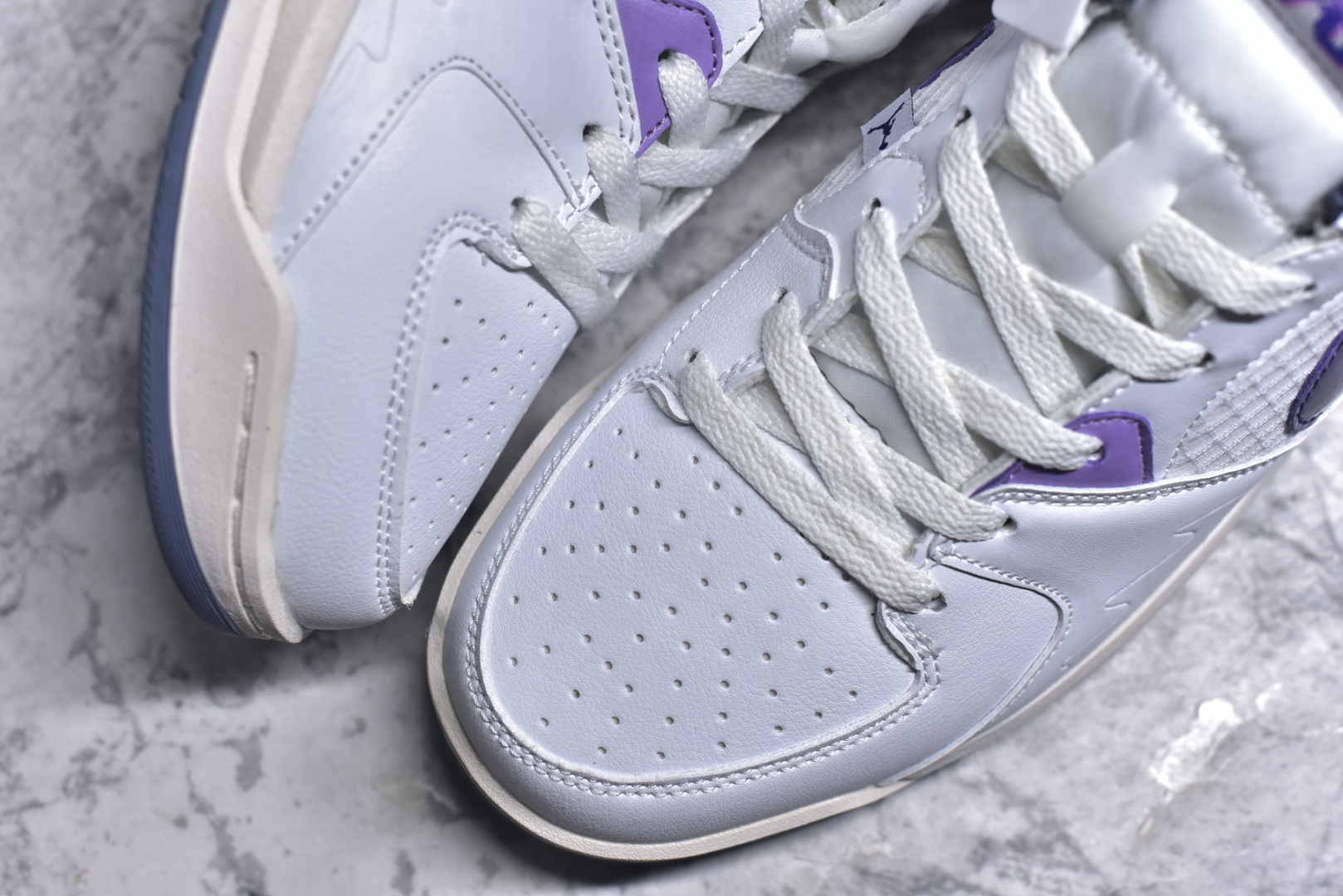 图片[8]-#Air Jordan Stadium AJ90 潮流运动板鞋 充满了对TinkerHathield 原创设计的致敬 包括中足网状面板、前足外侧的鲨鱼齿轮廓、加垫鞋领和 NK Air 鞋跟品牌 鞋子本身采用网眼、皮革和绒面革材料混合制成 散发出现代美感 并配备了该品牌全新的 Formula 23 足底缓震技术 AirJordan Stadium 90 鞋舌标签在鞋舌内侧印有“Flight”字样 完善了设计 尺码：36 36.5 37.5 38 38.5 39 40 40.5 41 42 42.5 43 44 44.5 45-选品中心