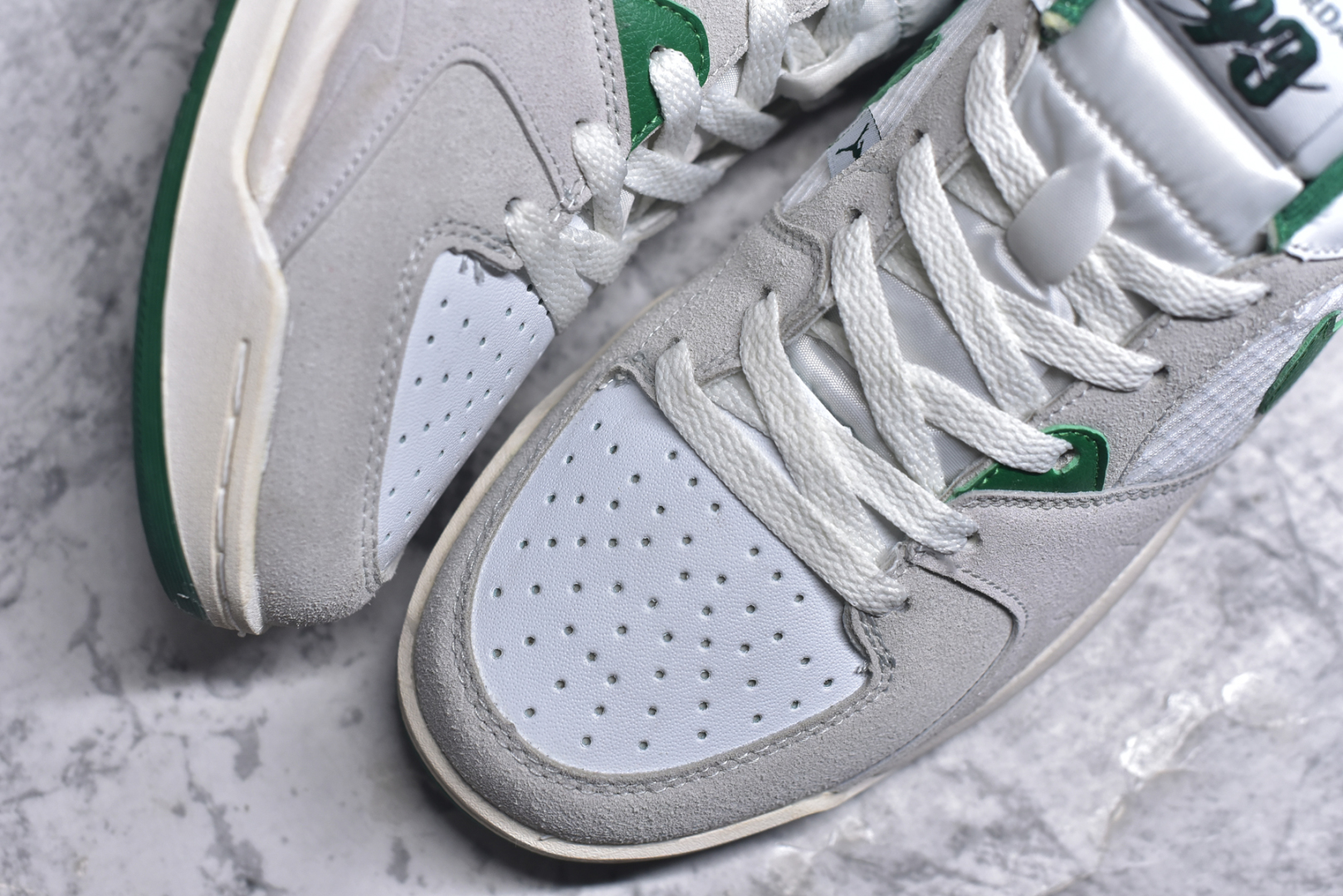 图片[8]-#Air Jordan Stadium AJ90 潮流运动板鞋 充满了对TinkerHathield 原创设计的致敬 包括中足网状面板、前足外侧的鲨鱼齿轮廓、加垫鞋领和 NK Air 鞋跟品牌 鞋子本身采用网眼、皮革和绒面革材料混合制成 散发出现代美感 并配备了该品牌全新的 Formula 23 足底缓震技术 AirJordan Stadium 90 鞋舌标签在鞋舌内侧印有“Flight”字样 完善了设计 尺码：36 36.5 37.5 38 38.5 39 40 40.5 41 42 42.5 43 44 44.5 45-选品中心