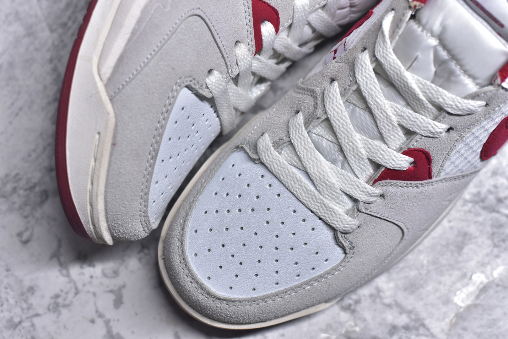 图片[8]-#Air Jordan Stadium AJ90 潮流运动板鞋 充满了对TinkerHathield 原创设计的致敬 包括中足网状面板、前足外侧的鲨鱼齿轮廓、加垫鞋领和 NK Air 鞋跟品牌 鞋子本身采用网眼、皮革和绒面革材料混合制成 散发出现代美感 并配备了该品牌全新的 Formula 23 足底缓震技术 AirJordan Stadium 90 鞋舌标签在鞋舌内侧印有“Flight”字样 完善了设计 尺码：36 36.5 37.5 38 38.5 39 40 40.5 41 42 42.5 43 44 44.5 45-选品中心