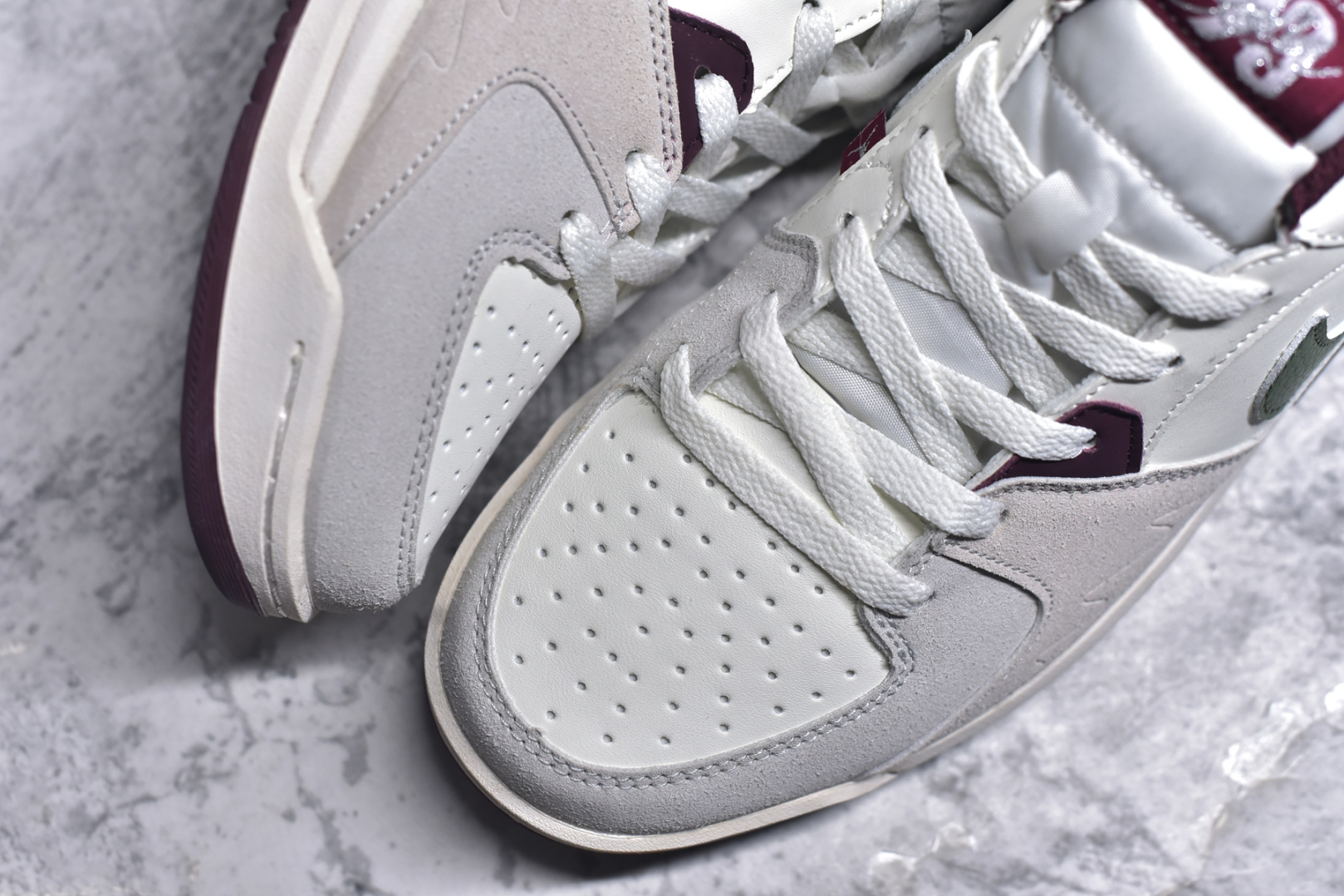 图片[8]-#Air Jordan Stadium AJ90 潮流运动板鞋 充满了对TinkerHathield 原创设计的致敬 包括中足网状面板、前足外侧的鲨鱼齿轮廓、加垫鞋领和 NK Air 鞋跟品牌 鞋子本身采用网眼、皮革和绒面革材料混合制成 散发出现代美感 并配备了该品牌全新的 Formula 23 足底缓震技术 AirJordan Stadium 90 鞋舌标签在鞋舌内侧印有“Flight”字样 完善了设计 尺码：36 36.5 37.5 38 38.5 39 40 40.5 41 42 42.5 43 44 44.5 45-选品中心